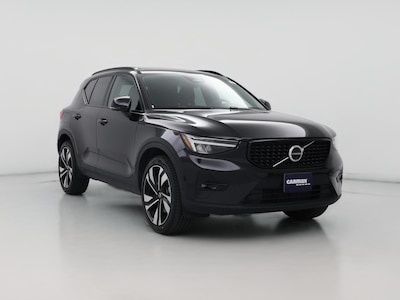 2025 Volvo XC40 B5 Plus Dark Theme