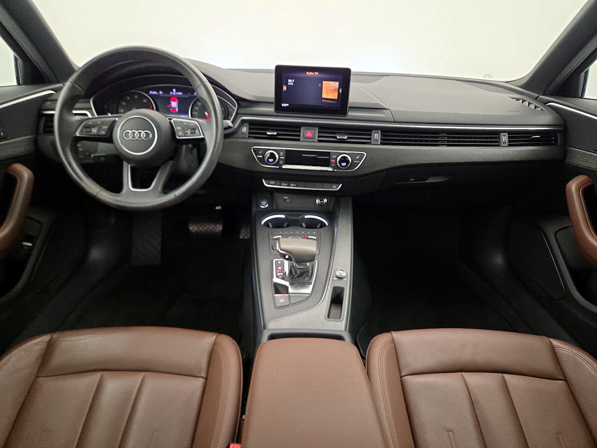 Thumbnail: 2019 Audi A4 - 9