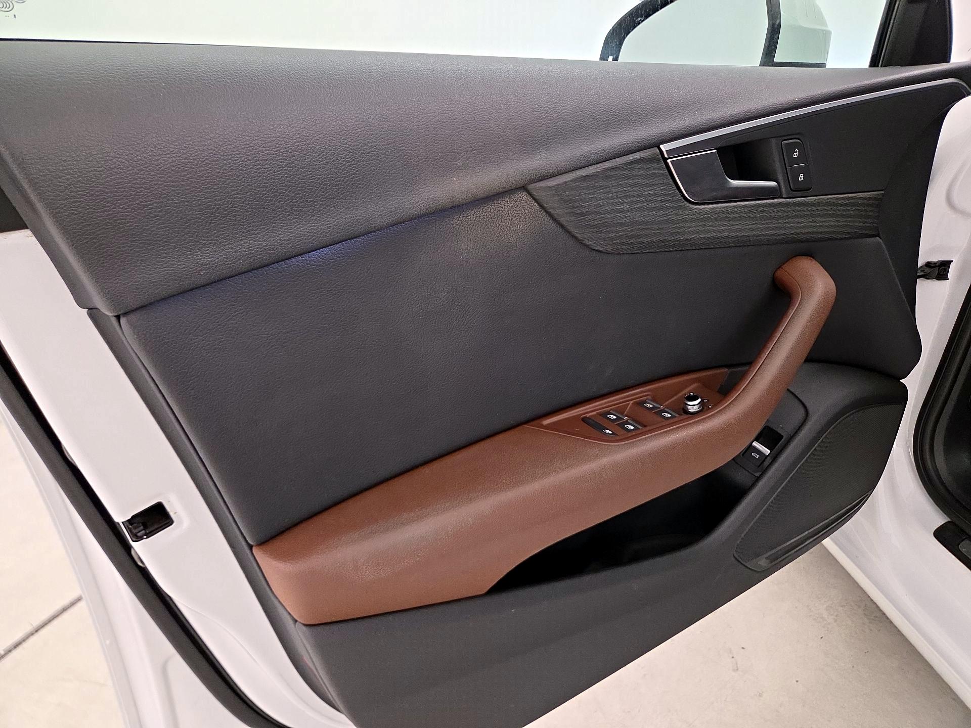 Thumbnail: 2019 Audi A4 - 12