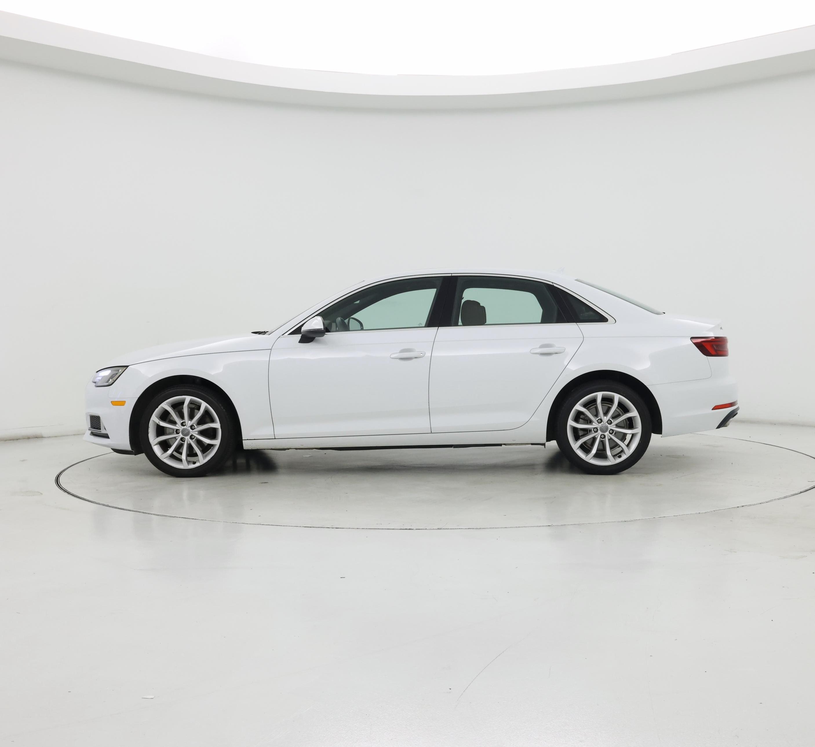 Thumbnail: 2019 Audi A4 - 3