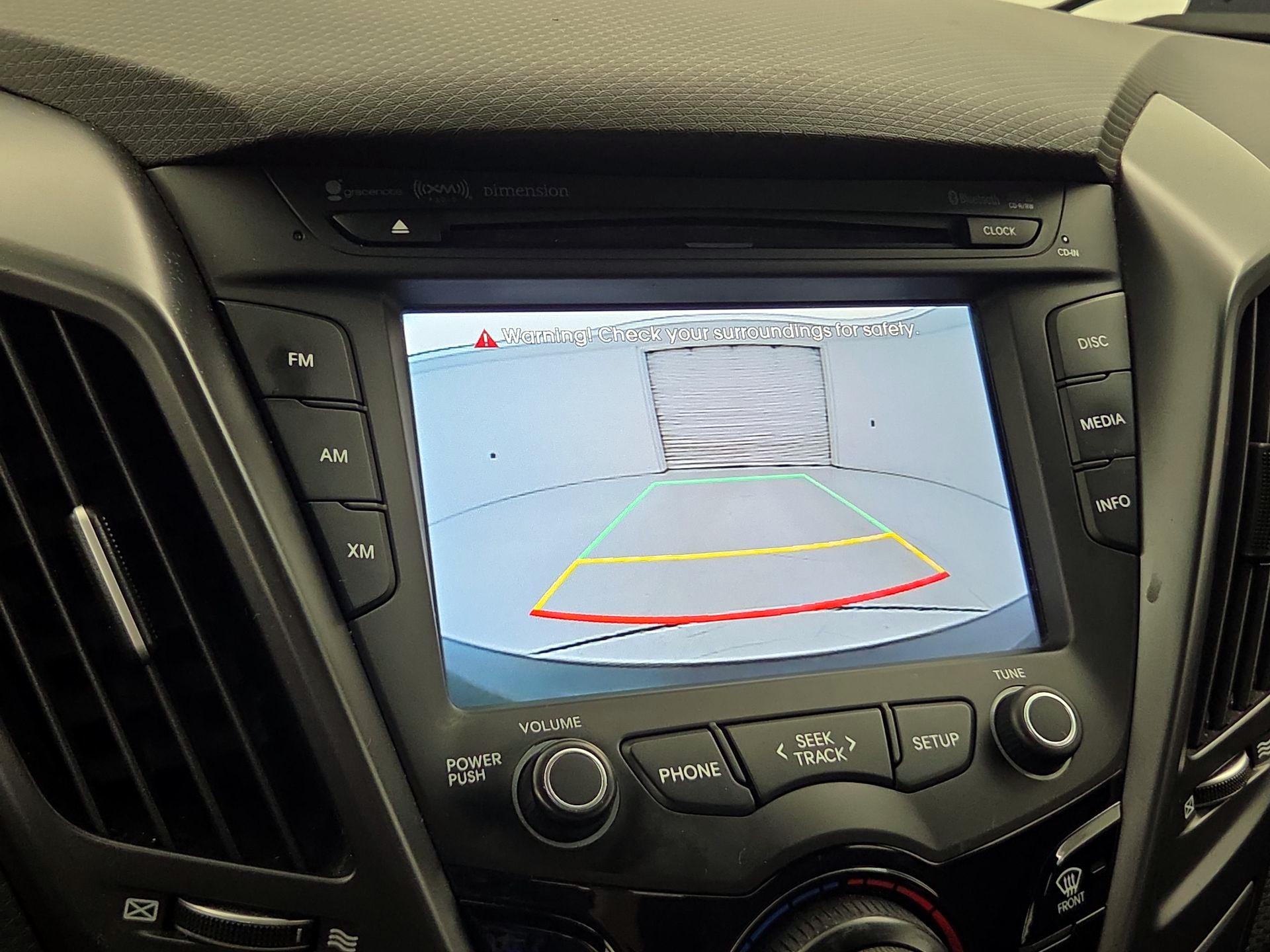 Thumbnail: 2016 Hyundai Veloster - 14