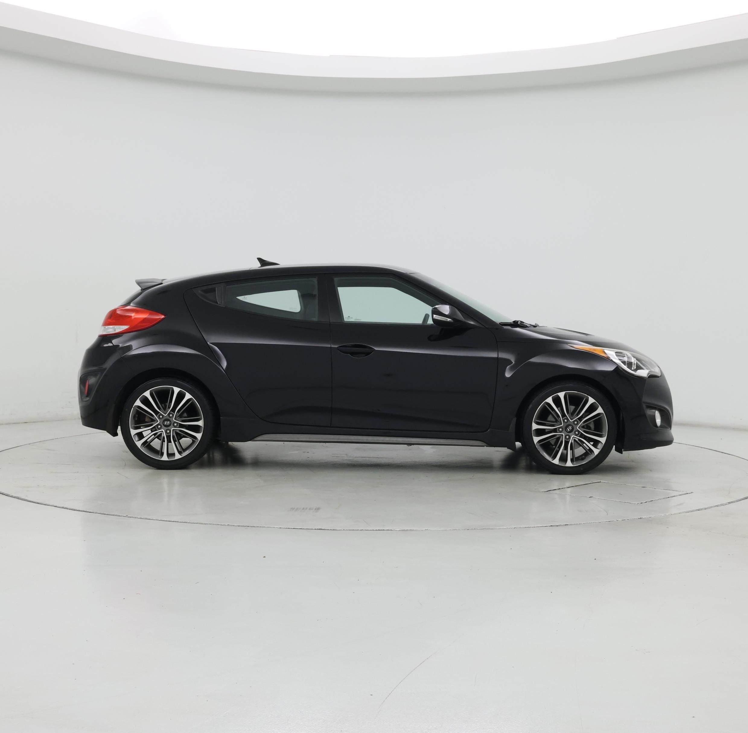 Thumbnail: 2016 Hyundai Veloster - 7