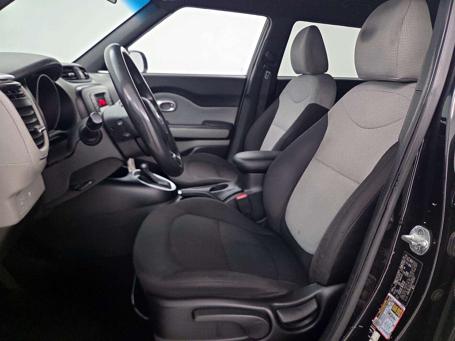 Thumbnail: 2015 Kia Soul - 11