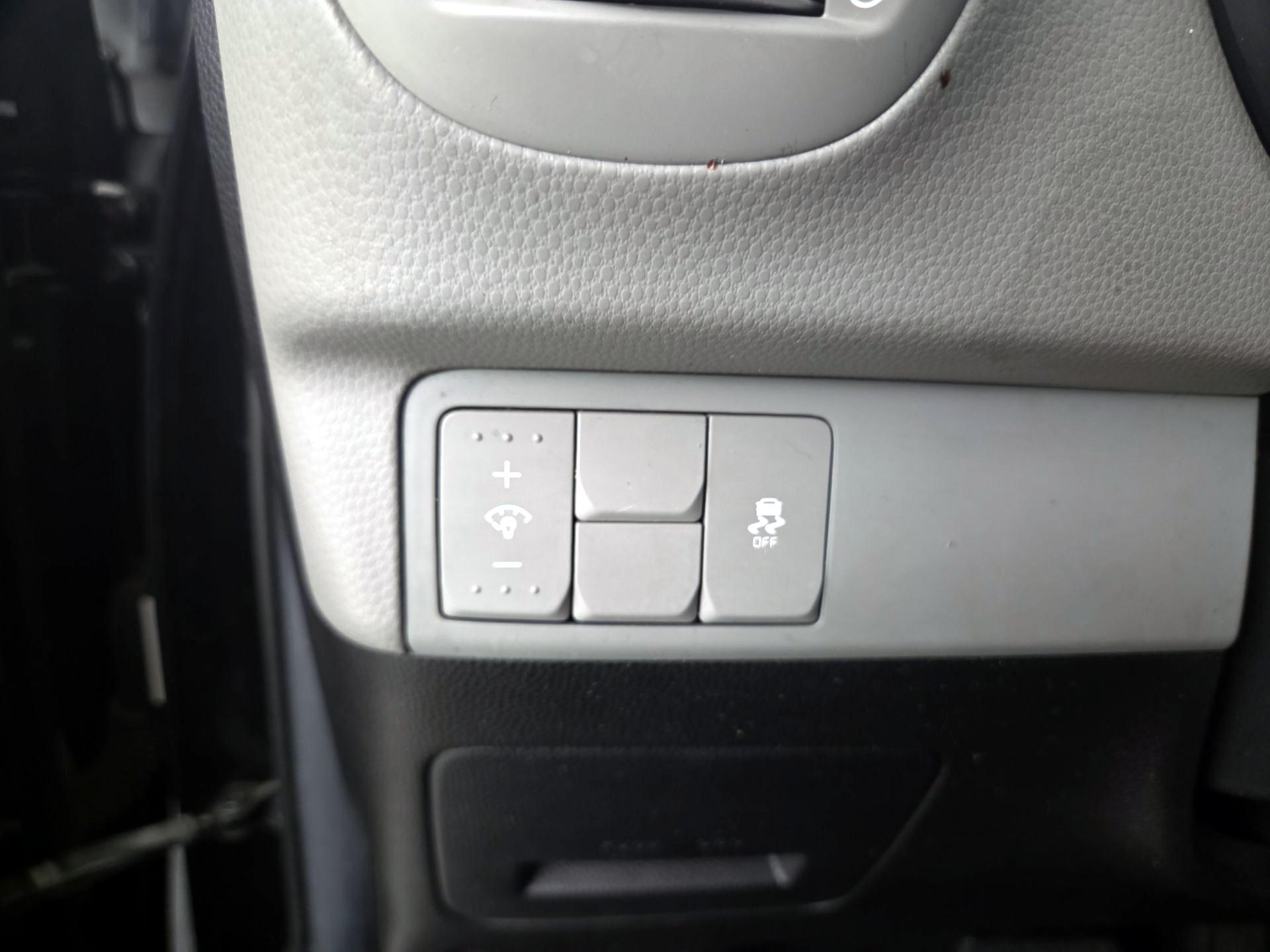 Thumbnail: 2015 Kia Soul - 13