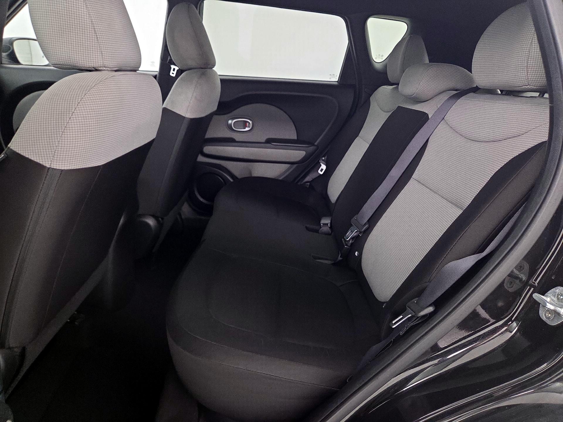 Thumbnail: 2015 Kia Soul - 18