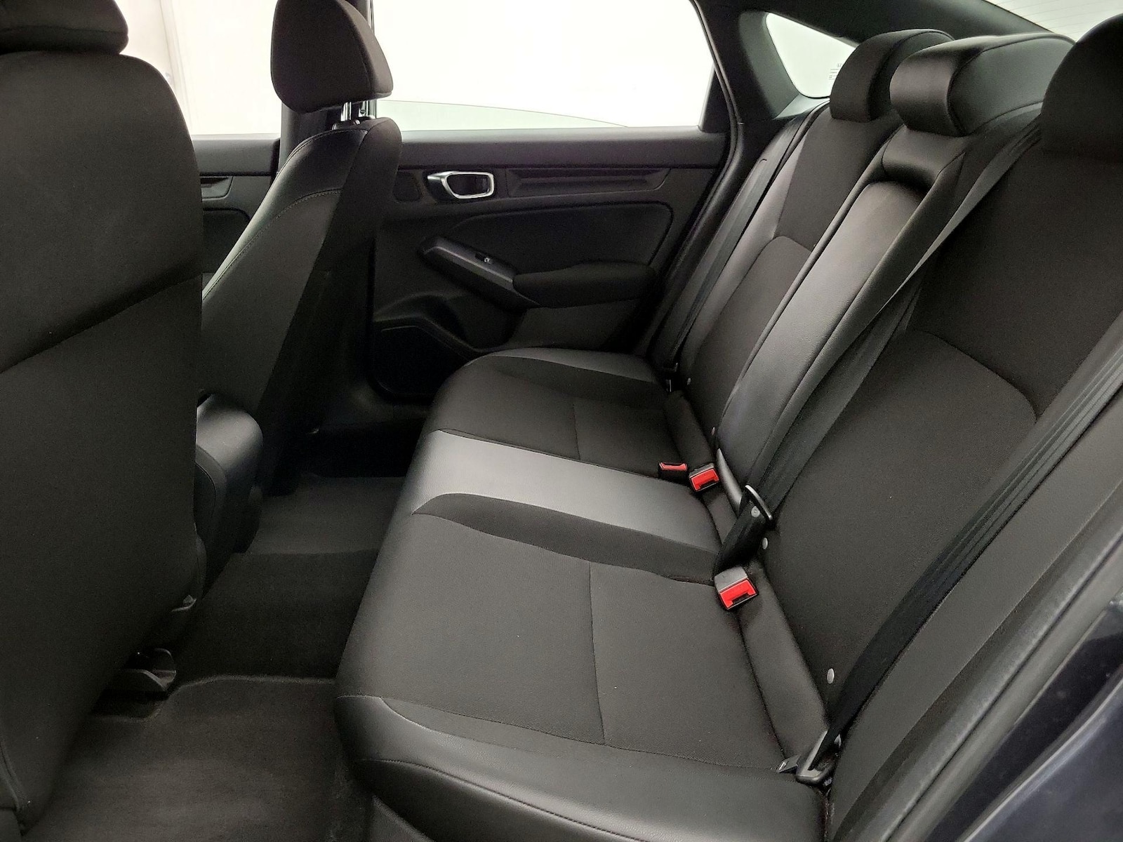 2025 Honda Civic Sport - Photo 20