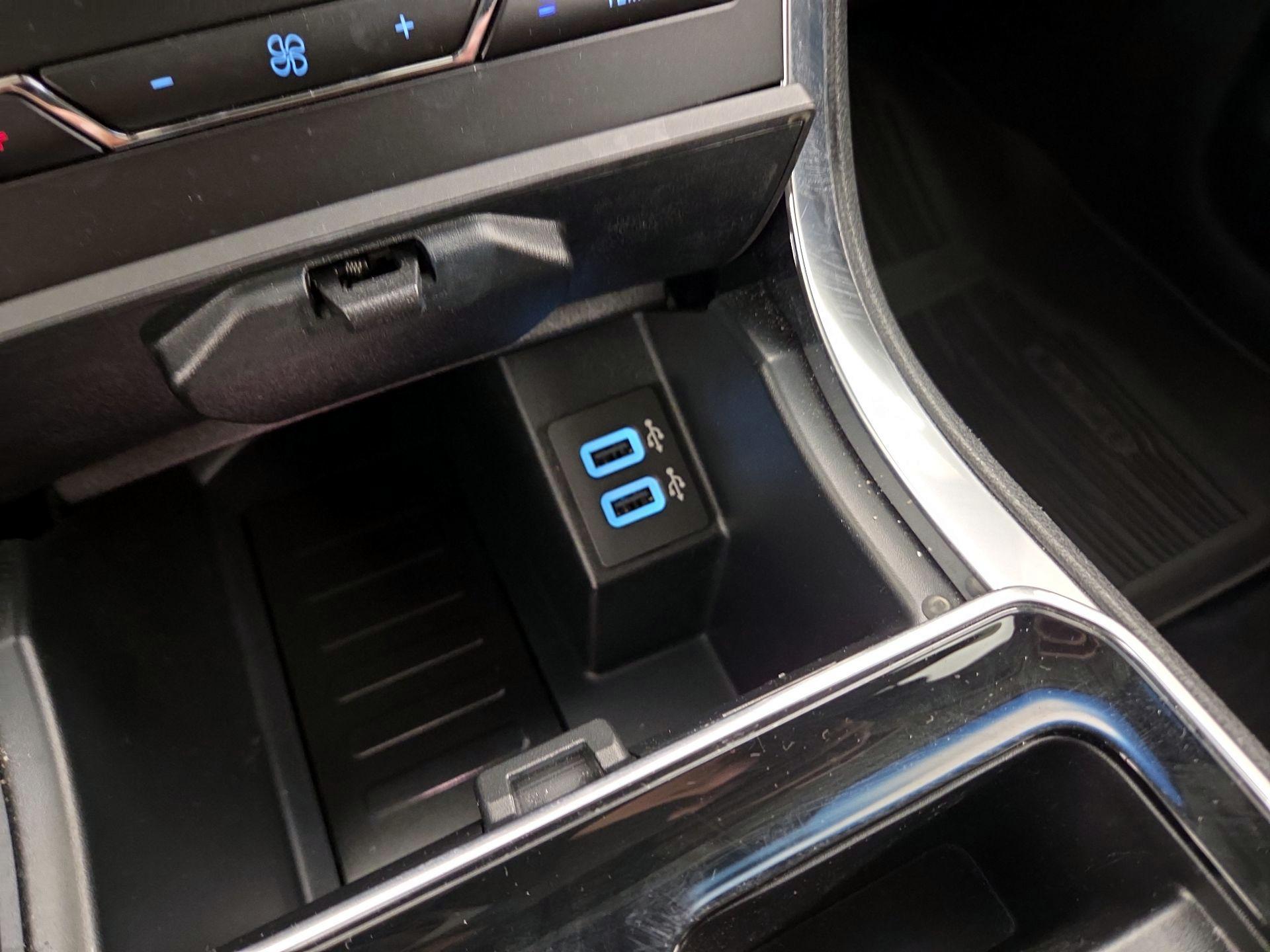 Thumbnail: 2020 Ford Edge - 19