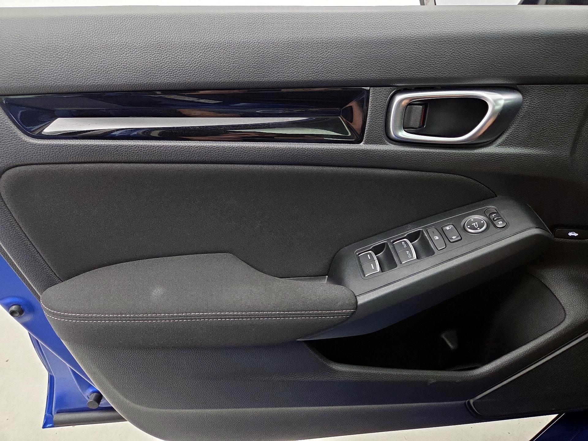 Thumbnail: 2024 Honda Civic - 12