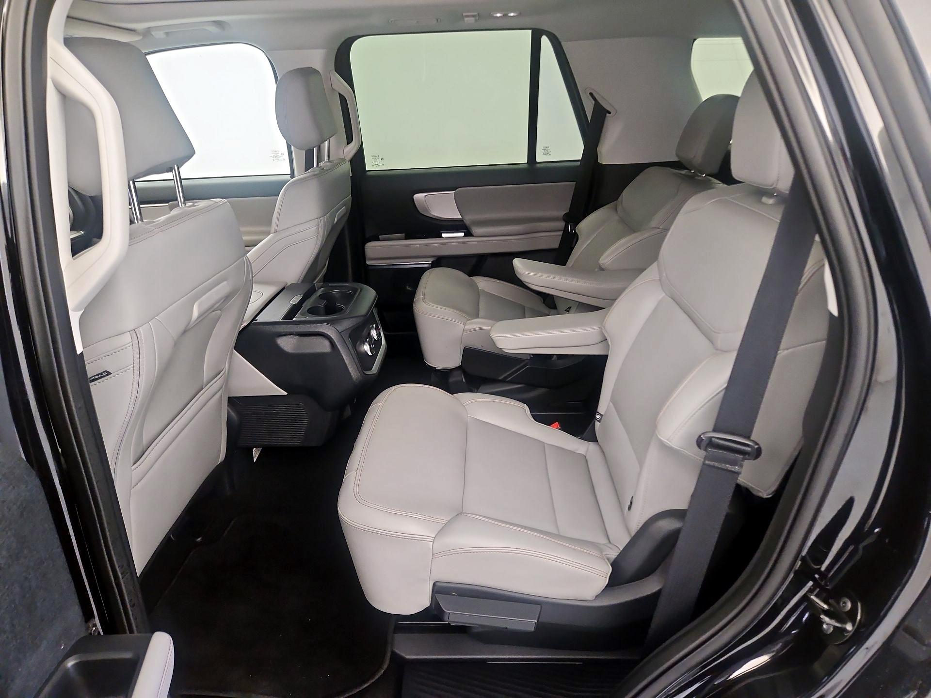 Thumbnail: 2025 Ford Expedition - 20