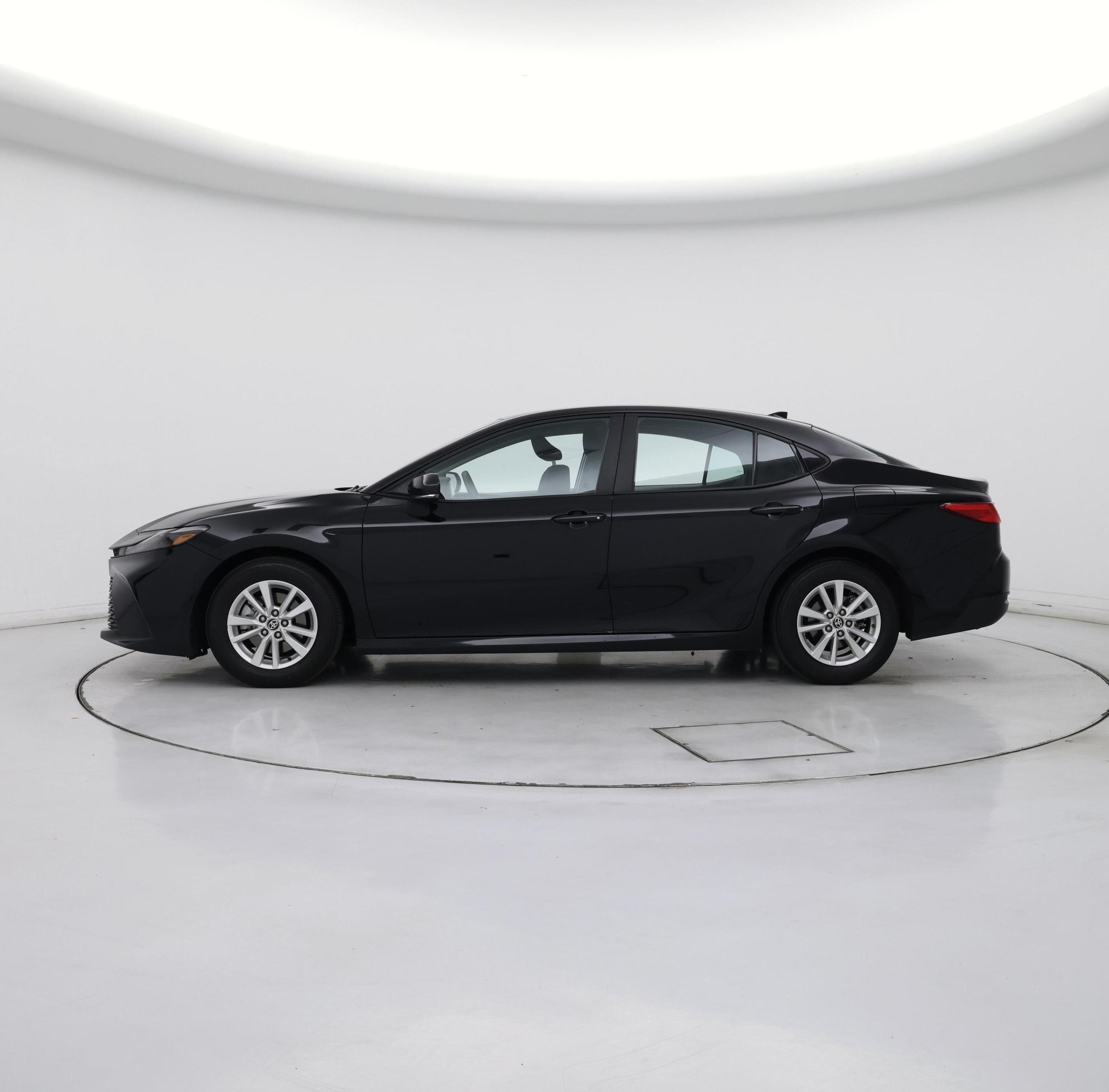 Thumbnail: 2025 Toyota Camry - 3