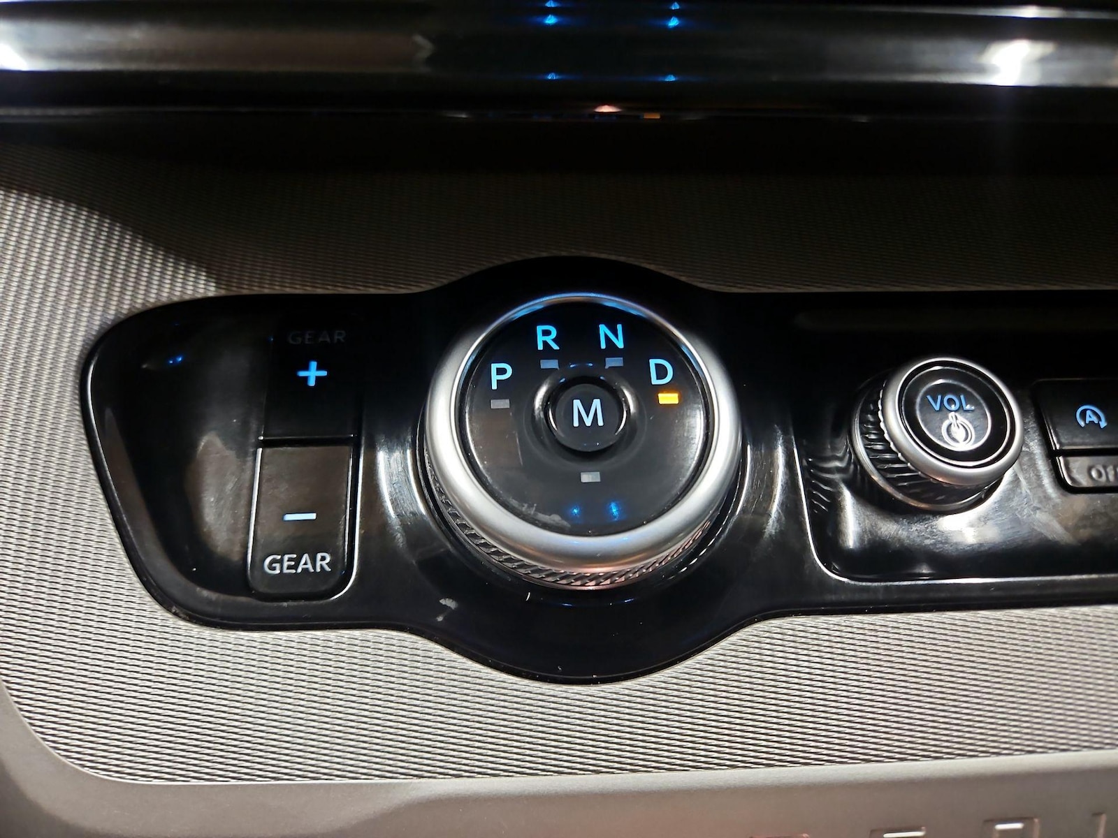 2025 Ford Expedition Active - Photo 19