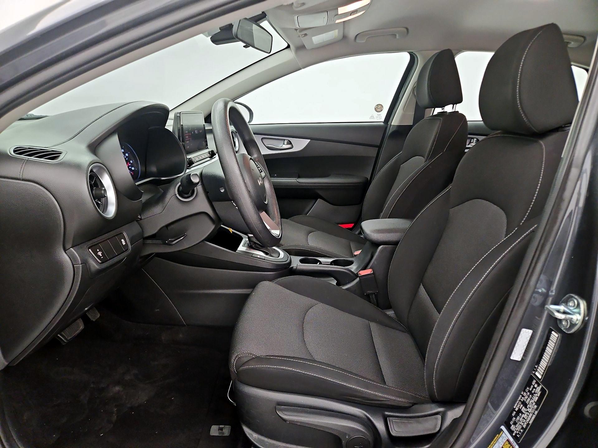 Thumbnail: 2024 Kia Forte - 11