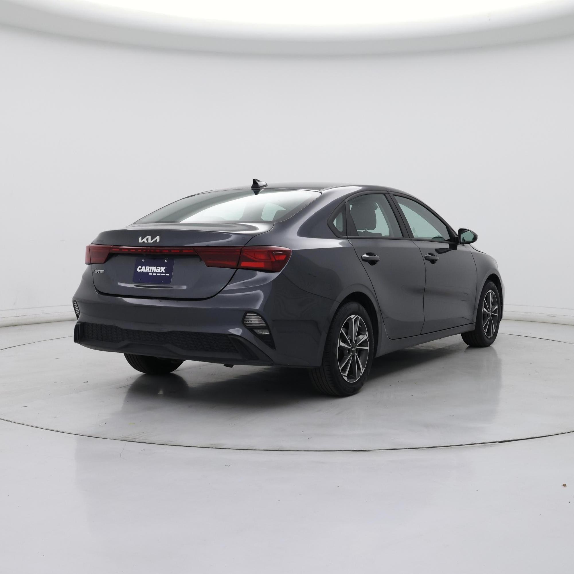 Thumbnail: 2024 Kia Forte - 8