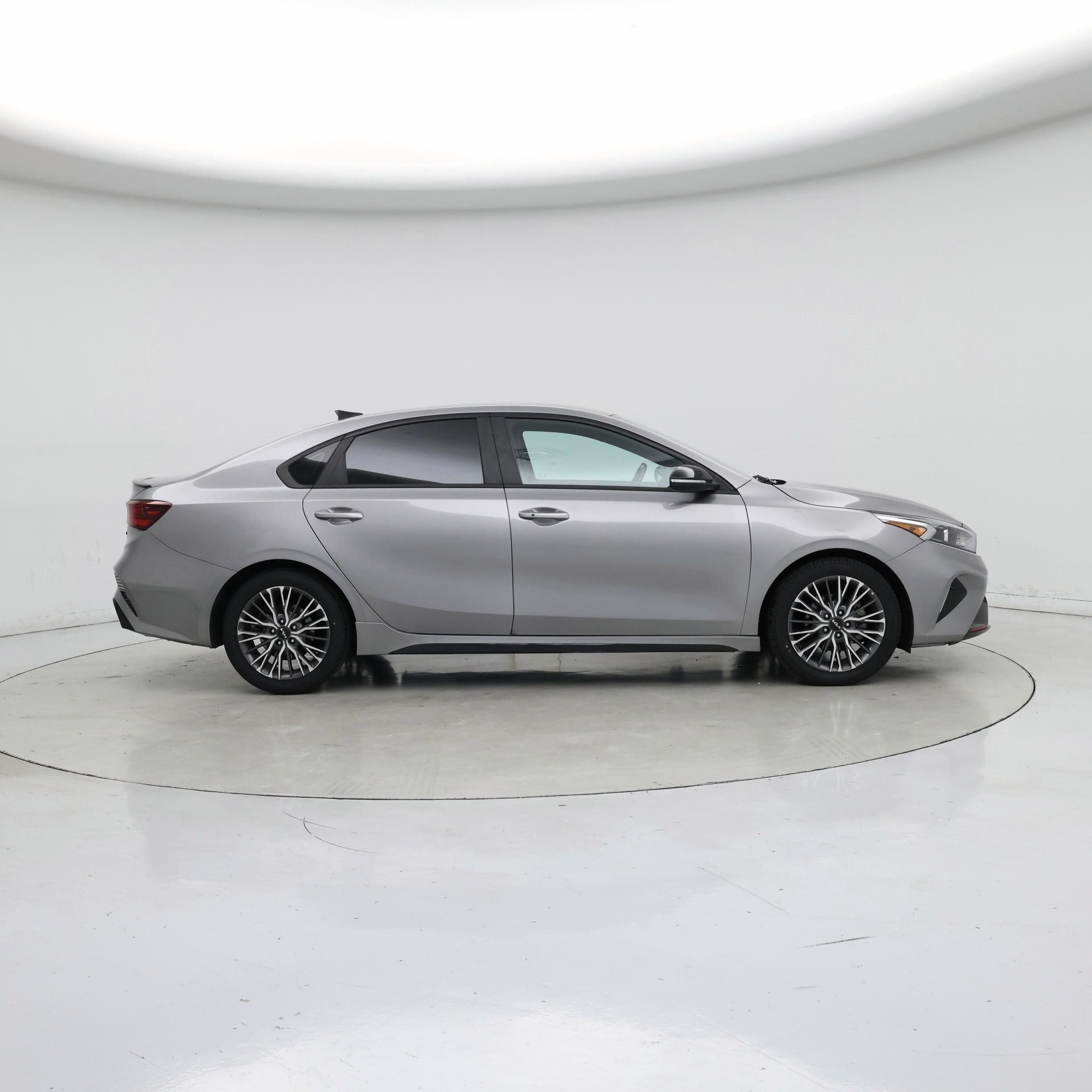 Thumbnail: 2023 Kia Forte - 7