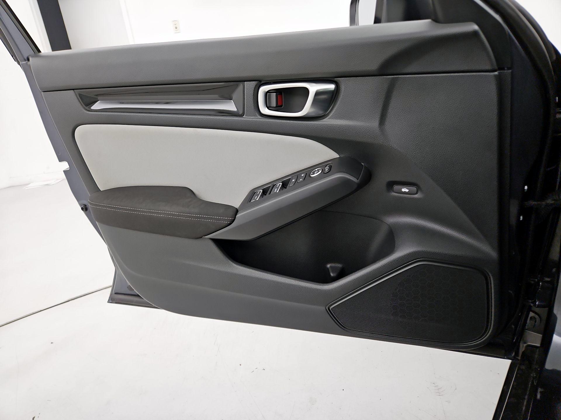 Thumbnail: 2025 Honda Civic - 12