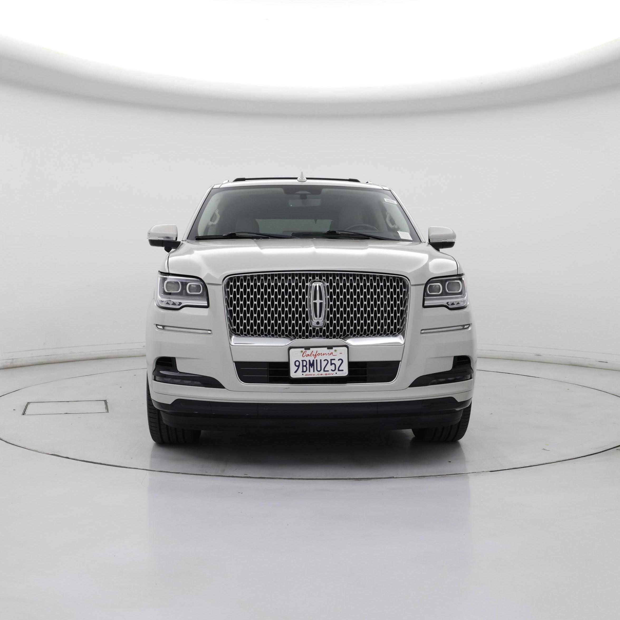 Thumbnail: 2022 Lincoln Navigator - 5
