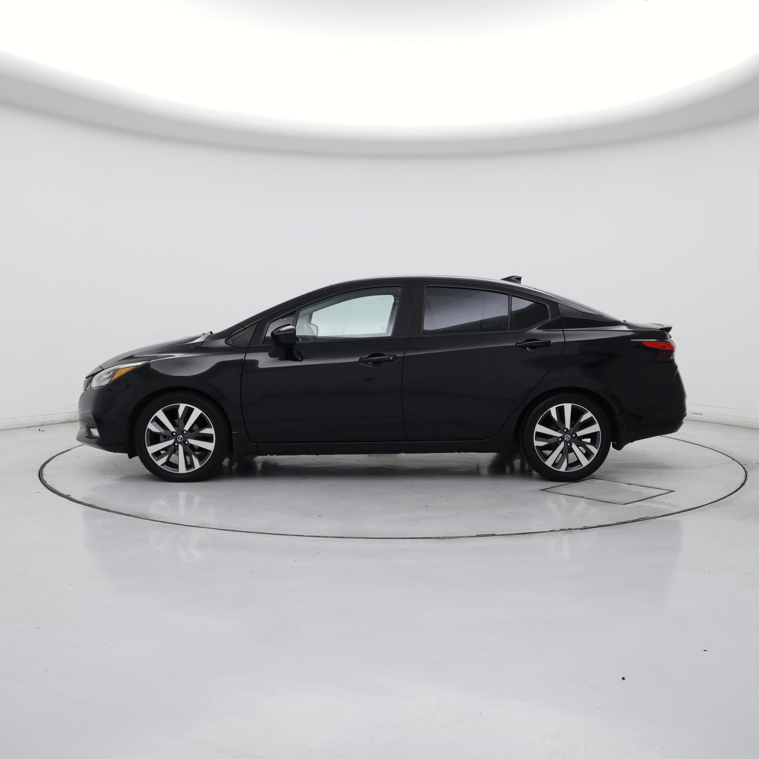 Thumbnail: 2020 Nissan Versa - 3