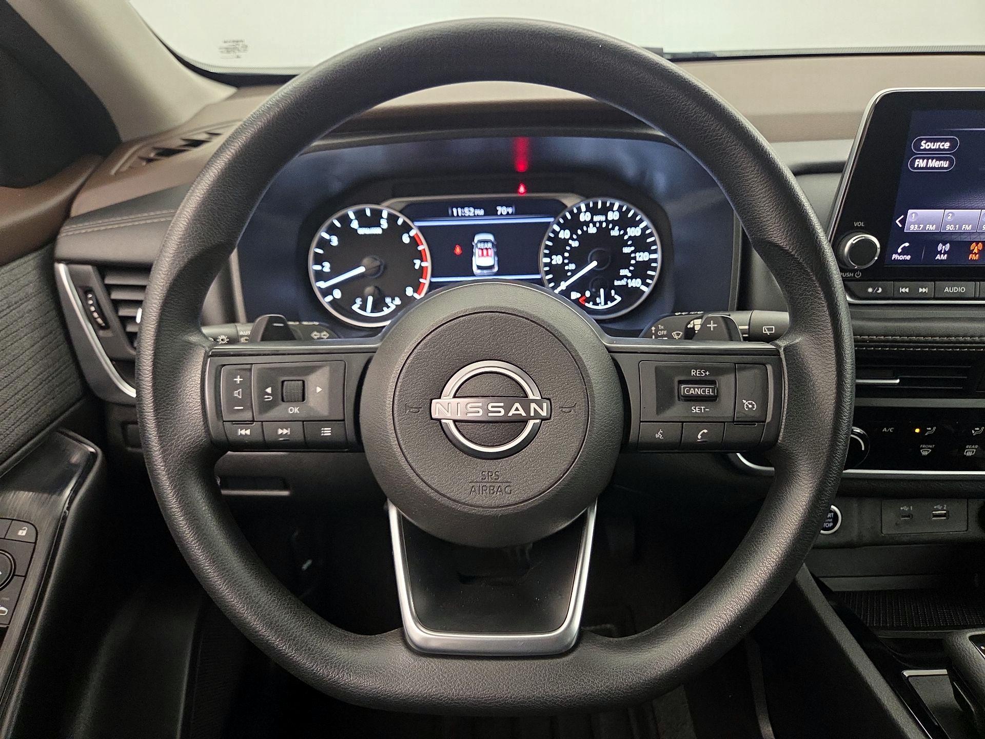Thumbnail: 2023 Nissan Rogue - 10