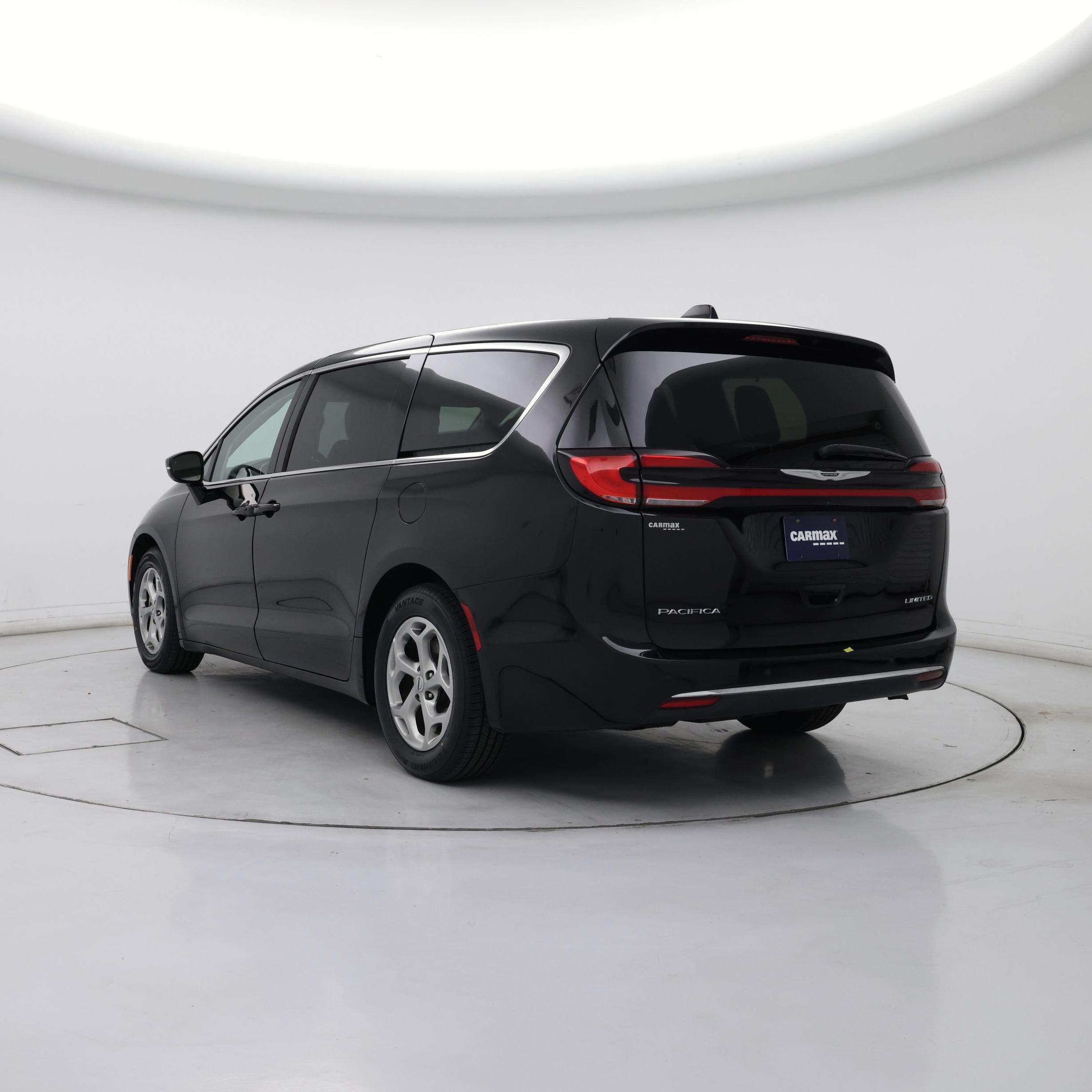 Thumbnail: 2024 Chrysler Pacifica - 2