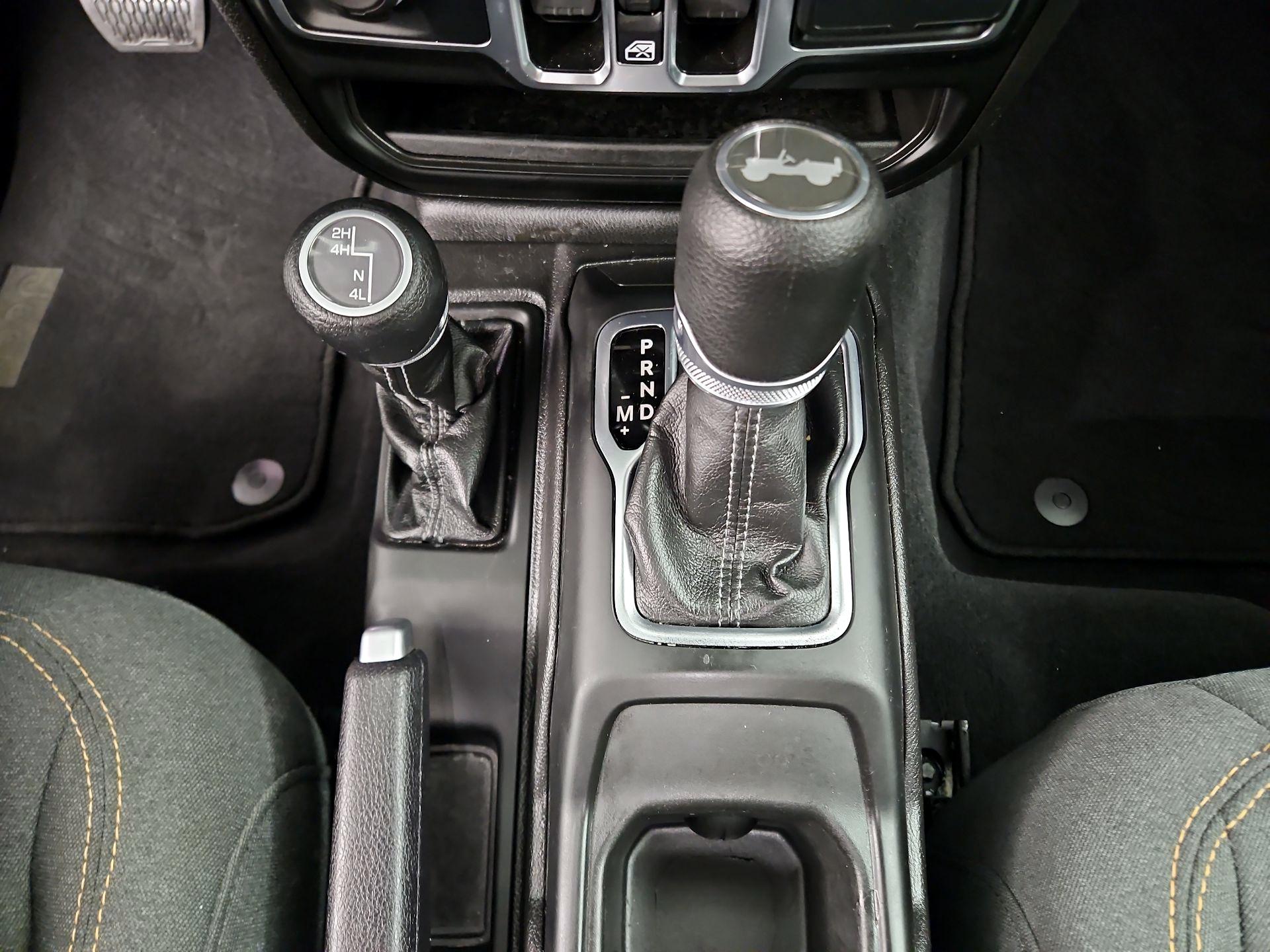 Thumbnail: 2025 Jeep Wrangler - 17