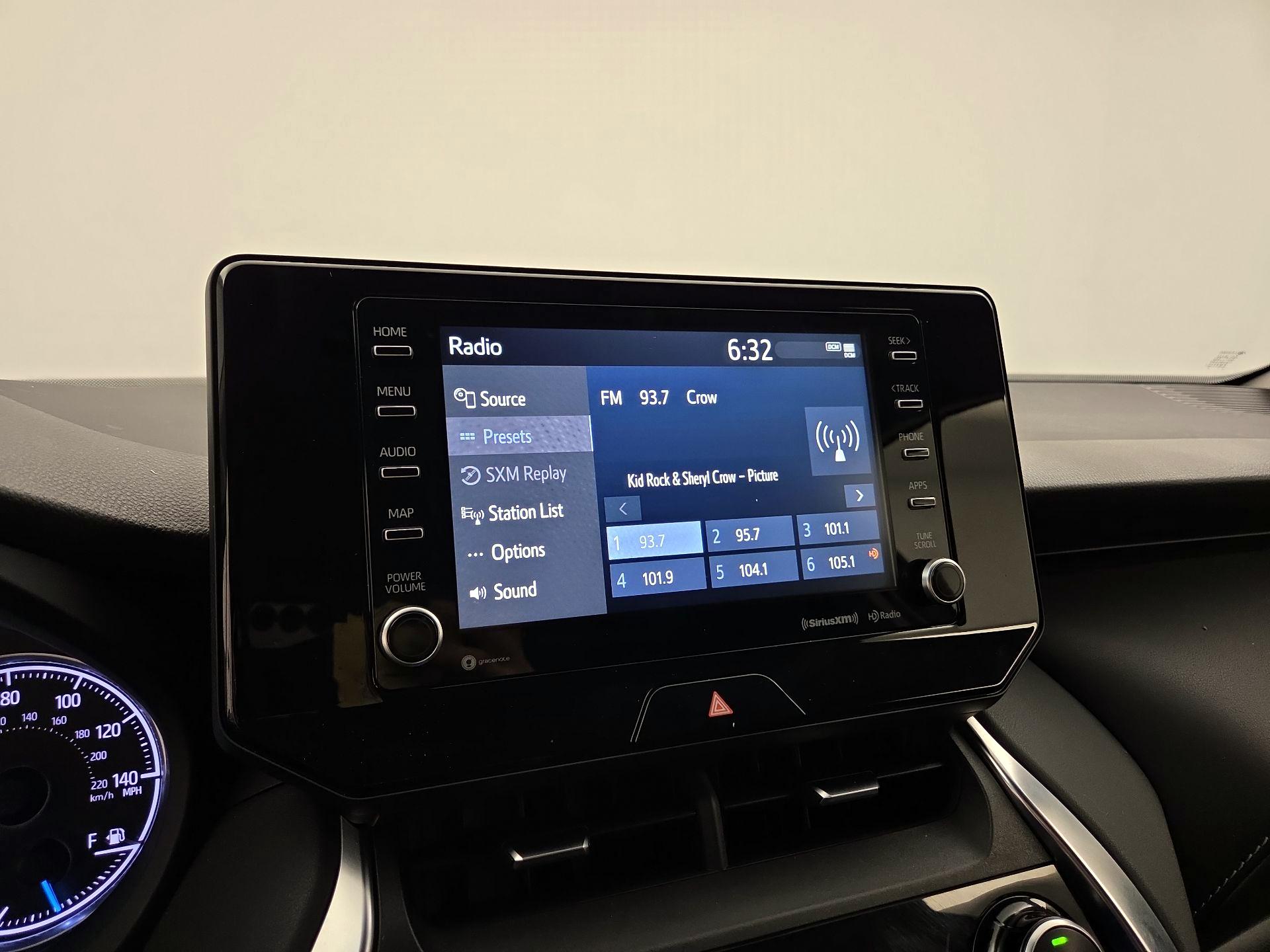 Thumbnail: 2021 Toyota Venza - 15
