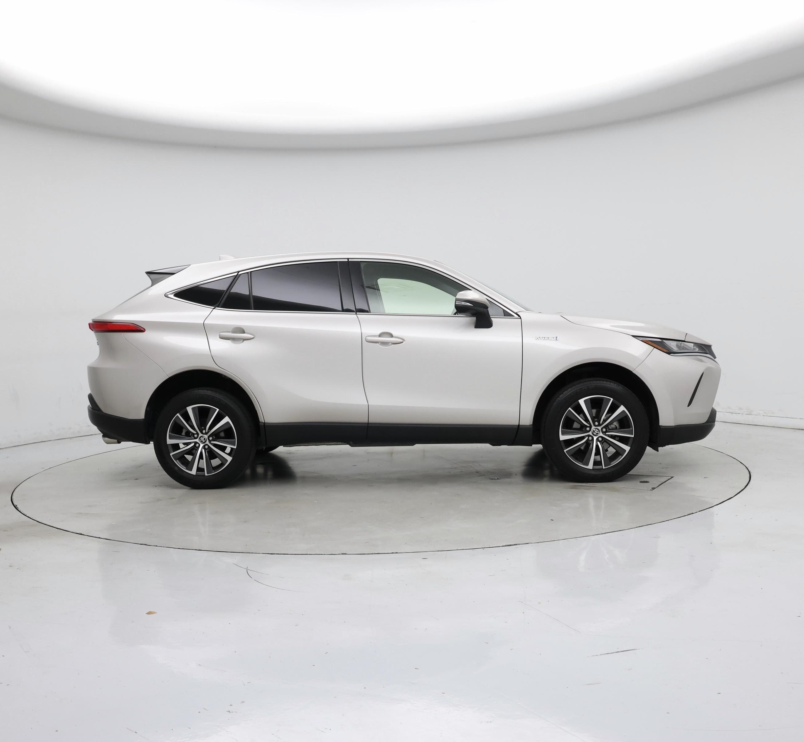 Thumbnail: 2021 Toyota Venza - 7