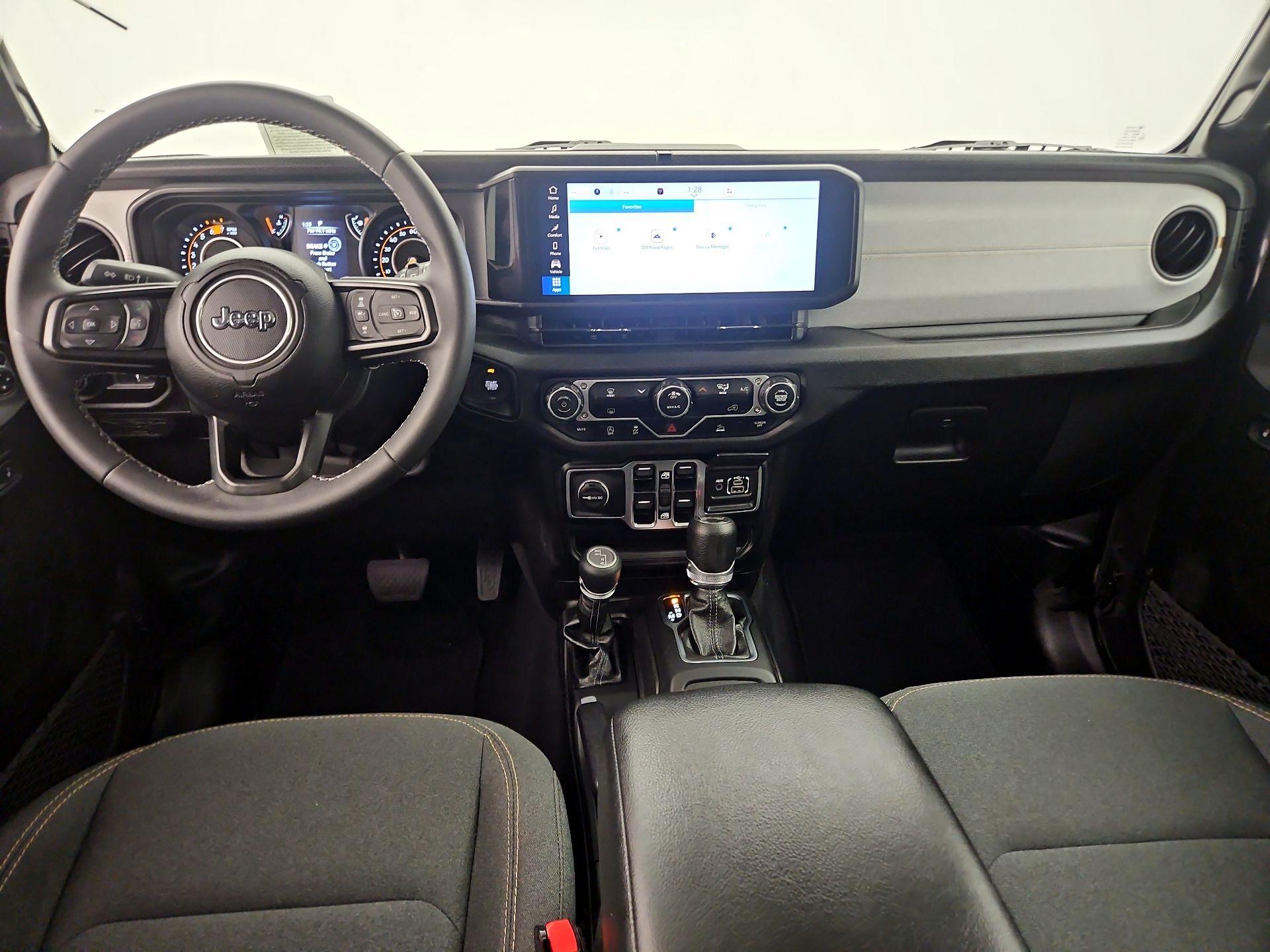 Thumbnail: 2025 Jeep Wrangler - 9