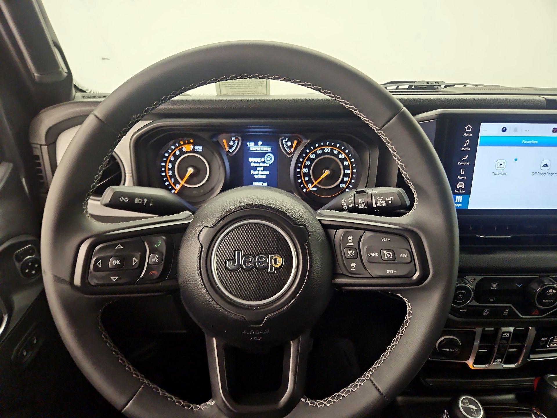 Thumbnail: 2025 Jeep Wrangler - 10