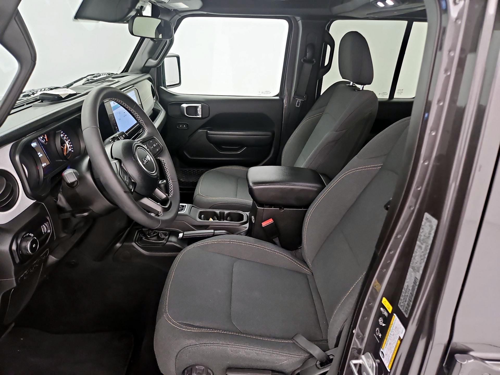Thumbnail: 2025 Jeep Wrangler - 11