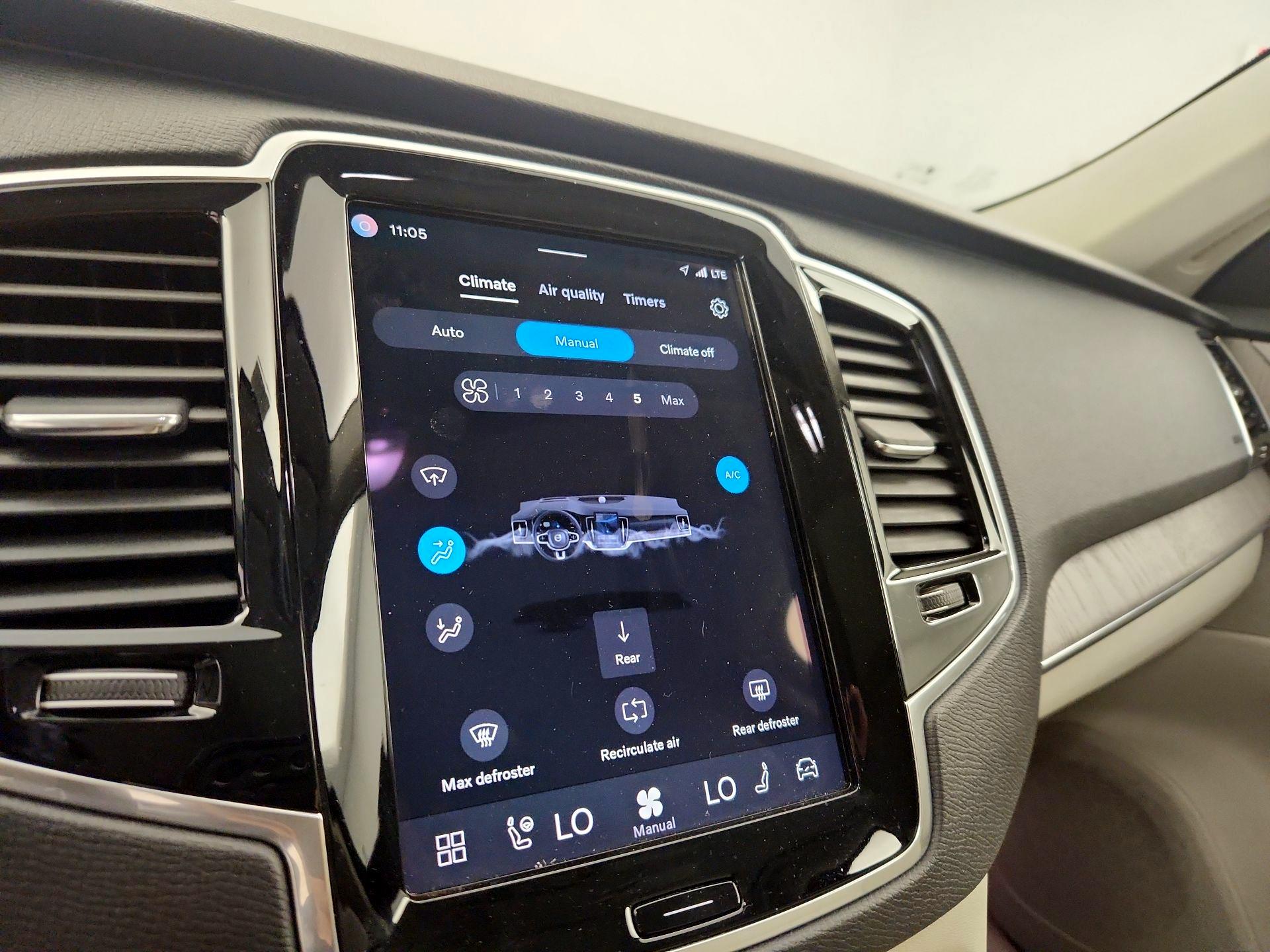 Thumbnail: 2023 Volvo XC90 - 16