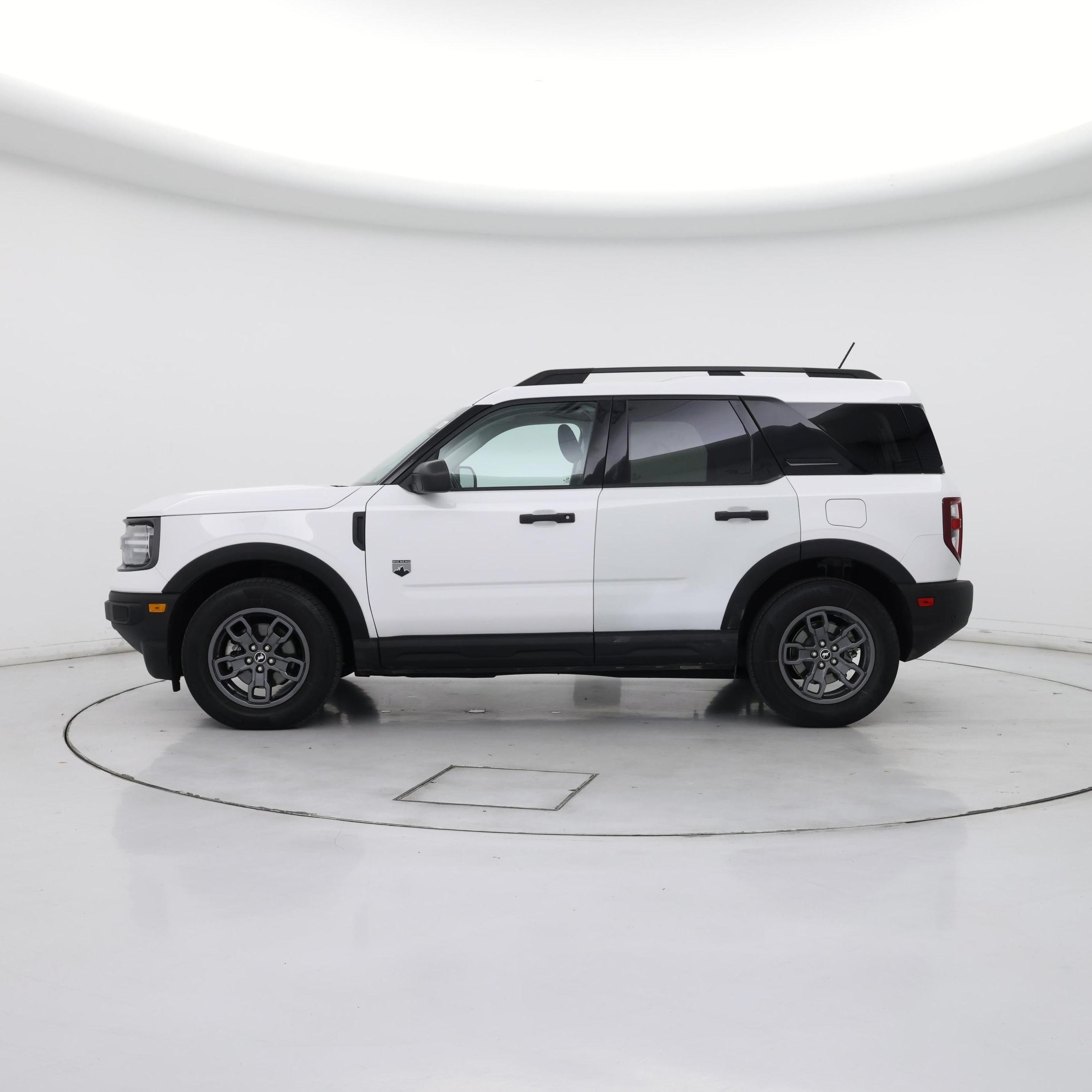 Thumbnail: 2023 Ford Bronco Sport - 3