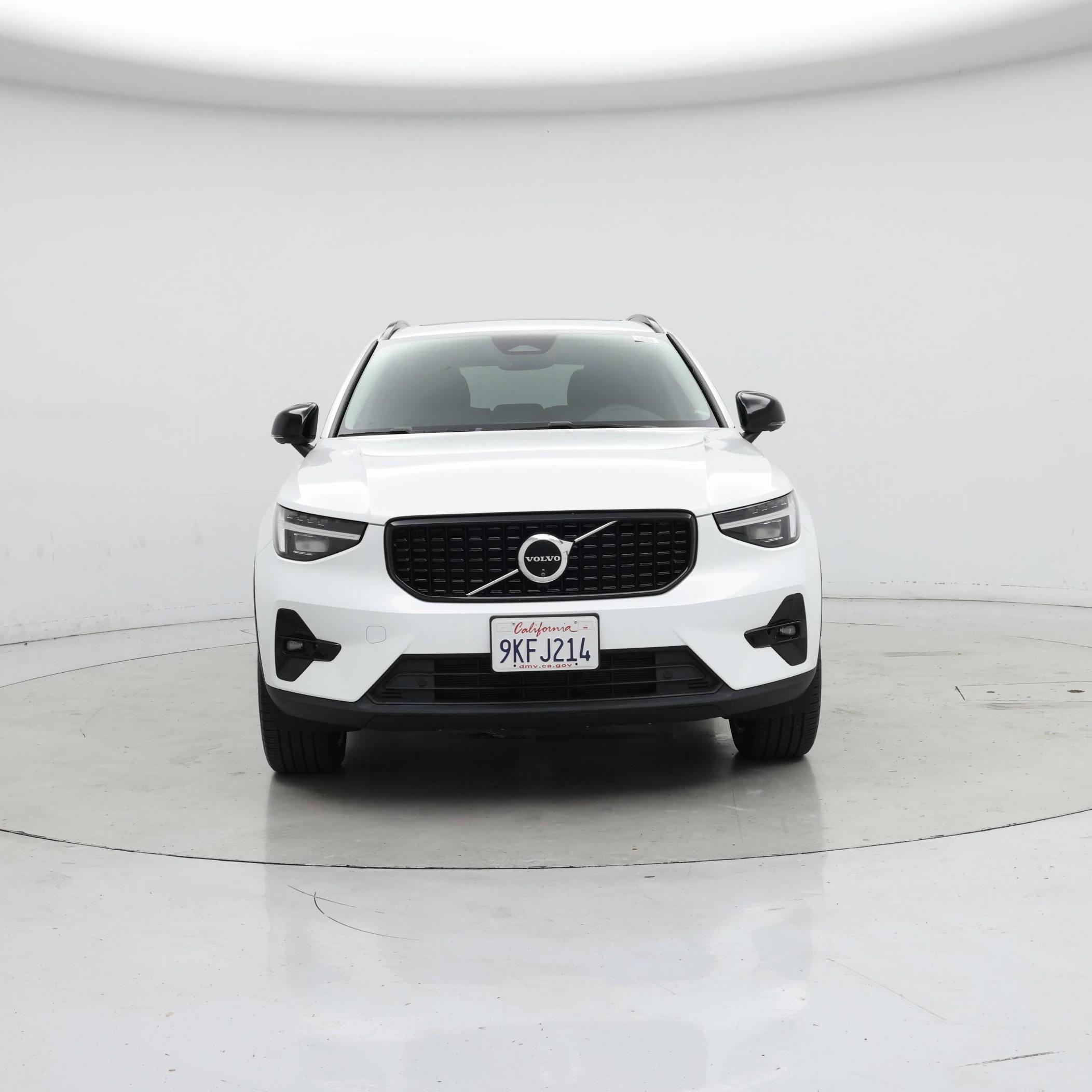 Thumbnail: 2024 Volvo XC40 - 5