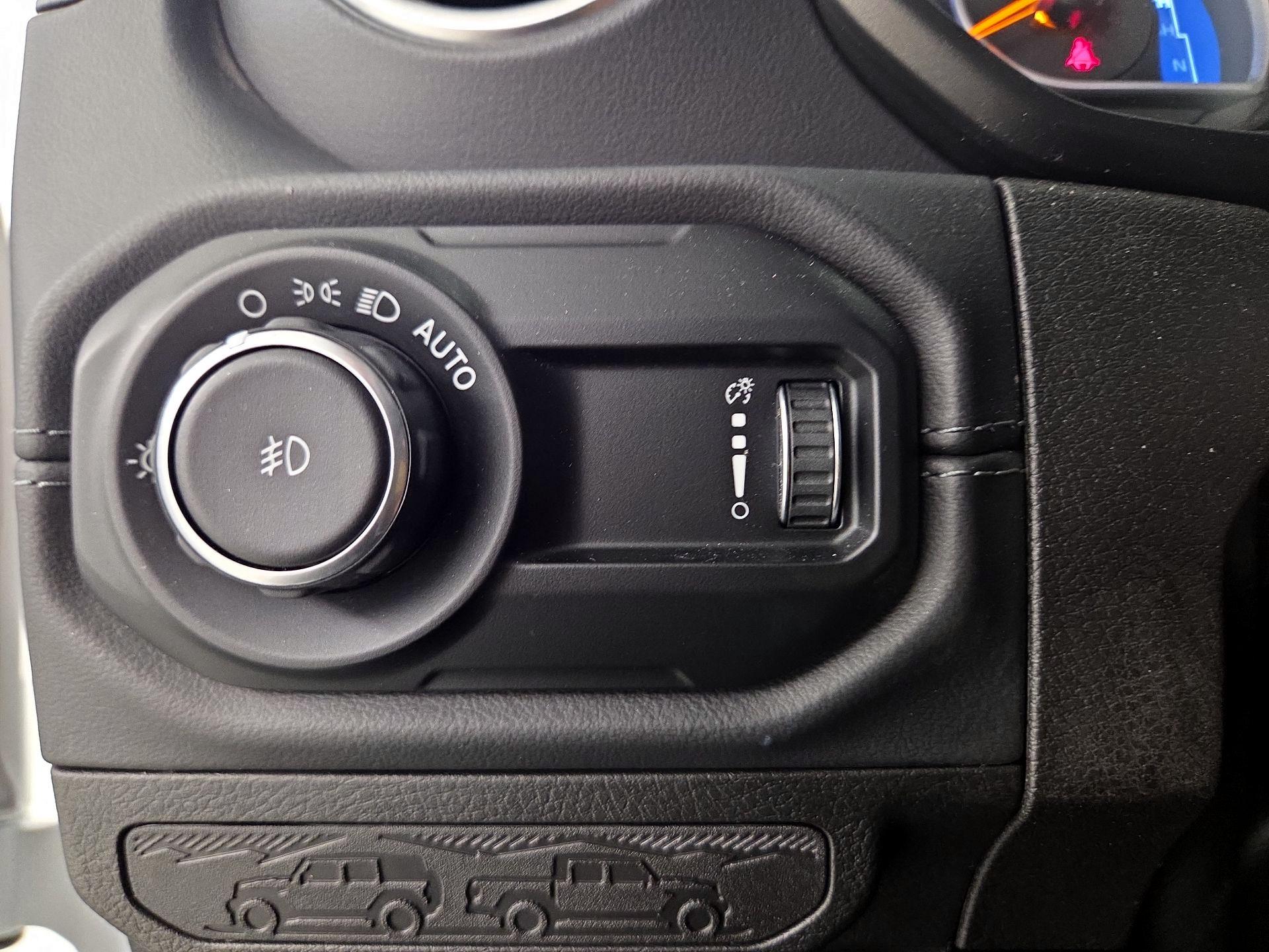Thumbnail: 2025 Jeep Wrangler - 13