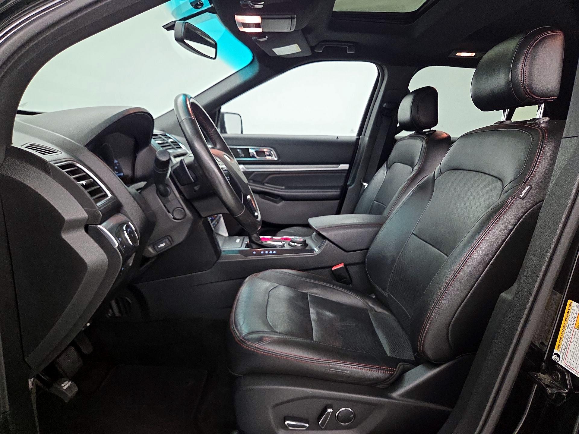 Thumbnail: 2016 Ford Explorer - 11