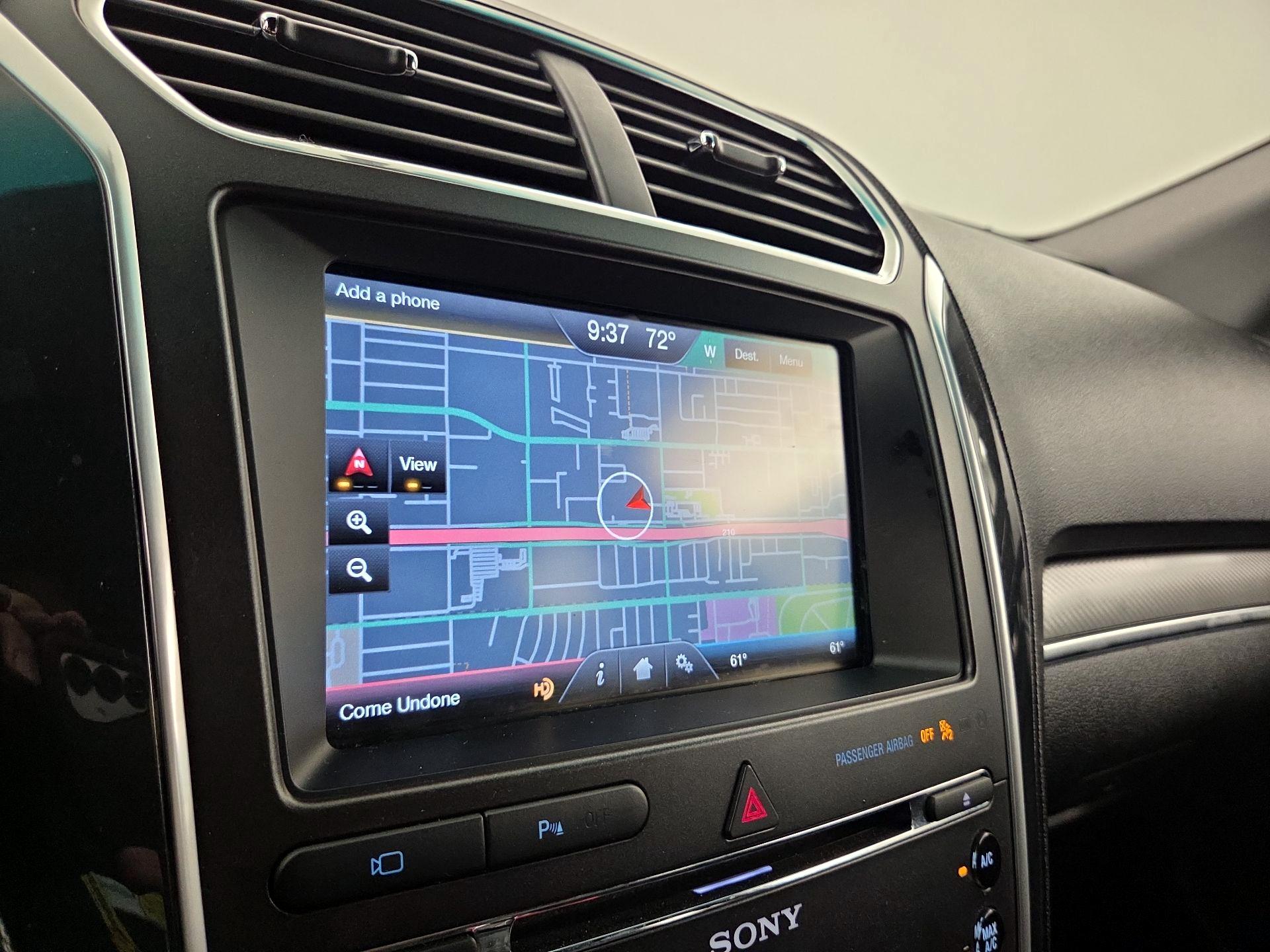 Thumbnail: 2016 Ford Explorer - 14