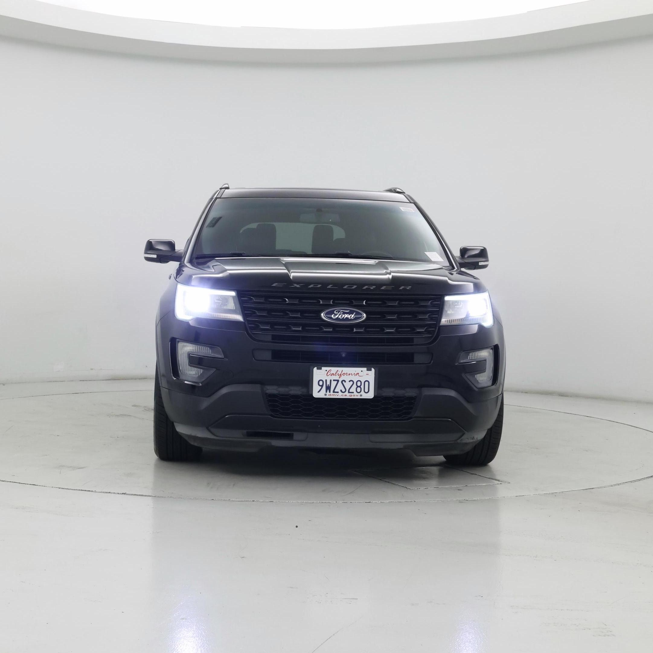 Thumbnail: 2016 Ford Explorer - 5