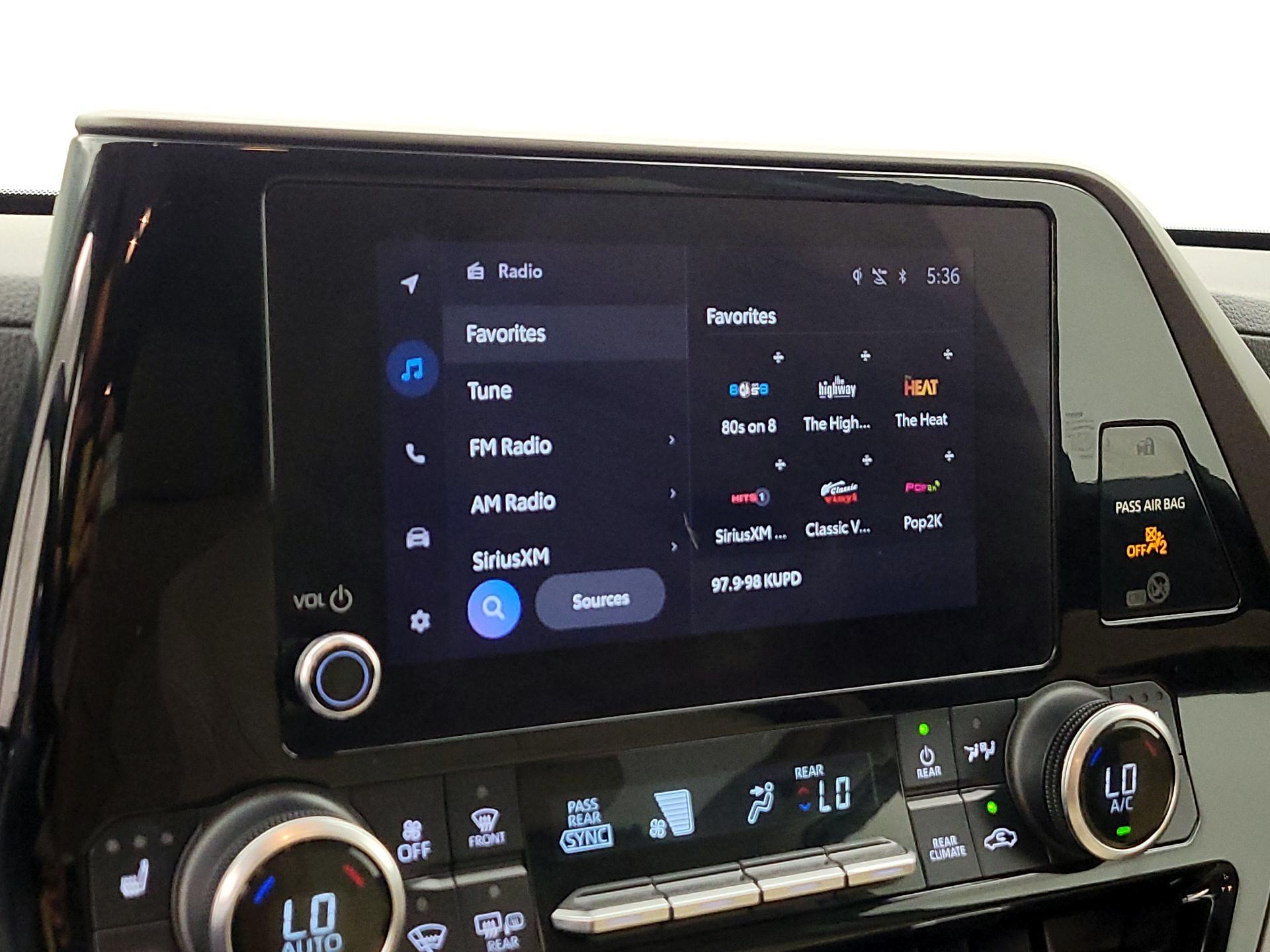 Thumbnail: 2023 Toyota Highlander - 15
