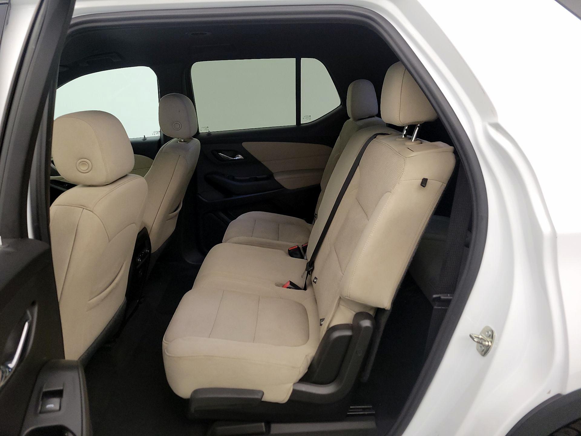 Thumbnail: 2023 Chevrolet Traverse - 19