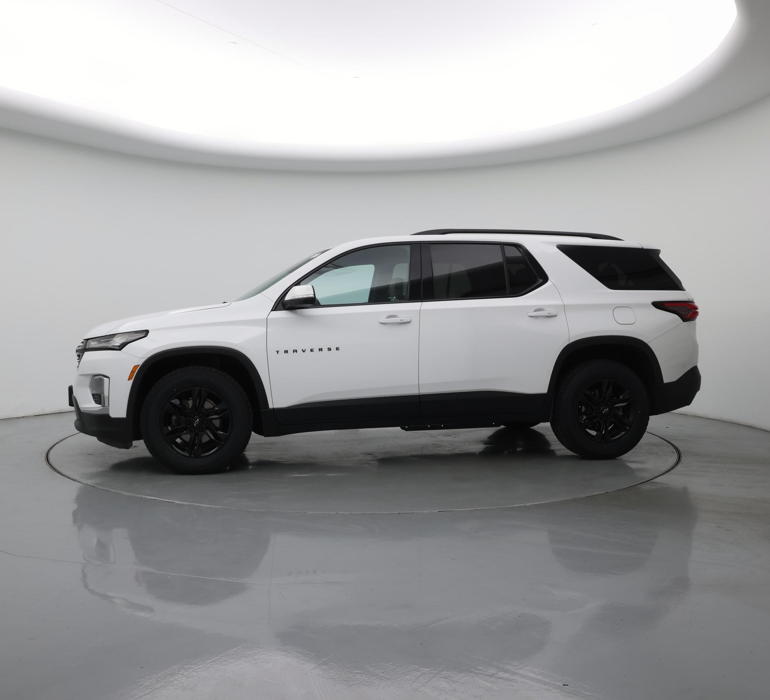 Thumbnail: 2023 Chevrolet Traverse - 3