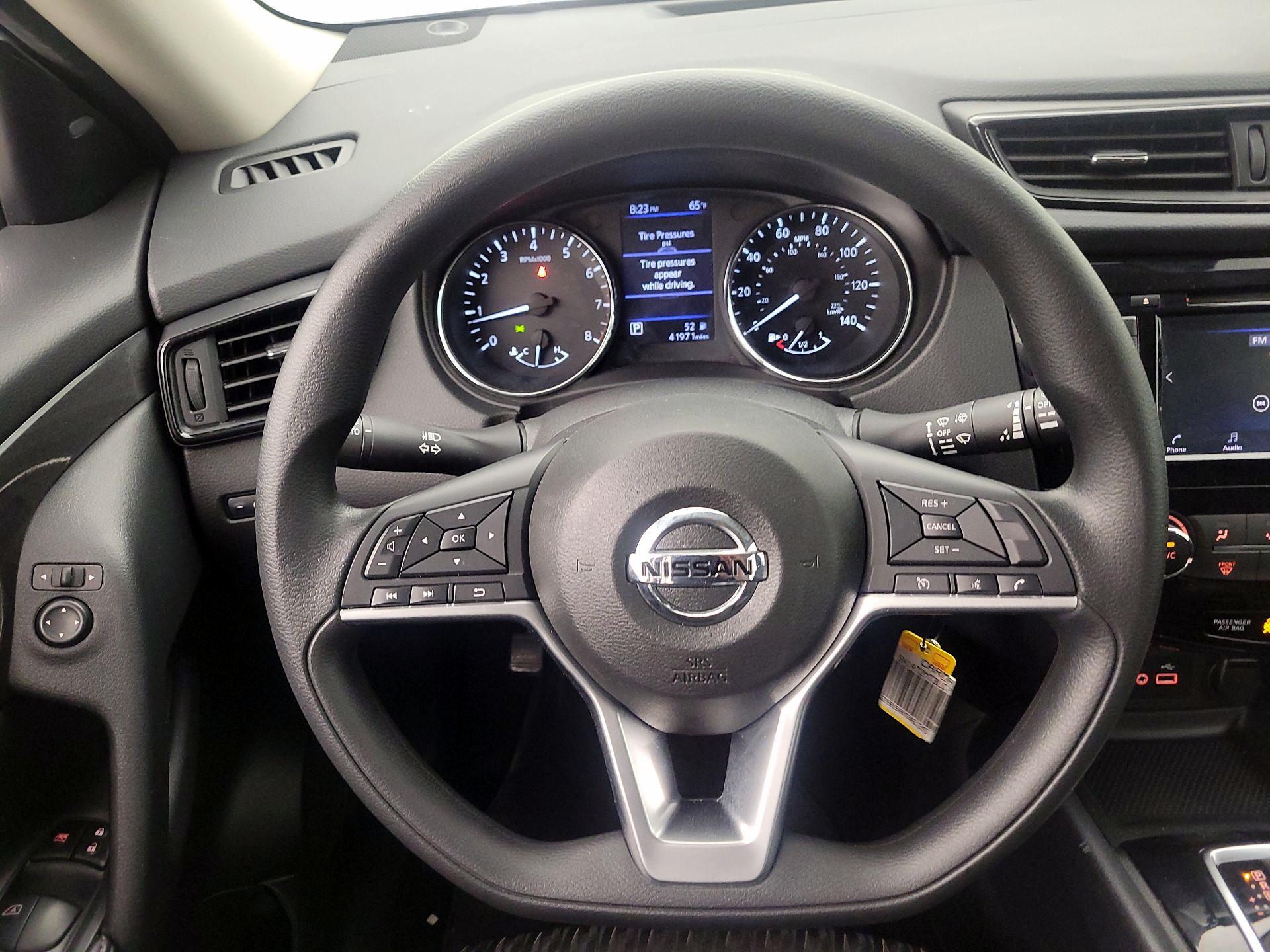 Thumbnail: 2020 Nissan Rogue - 10