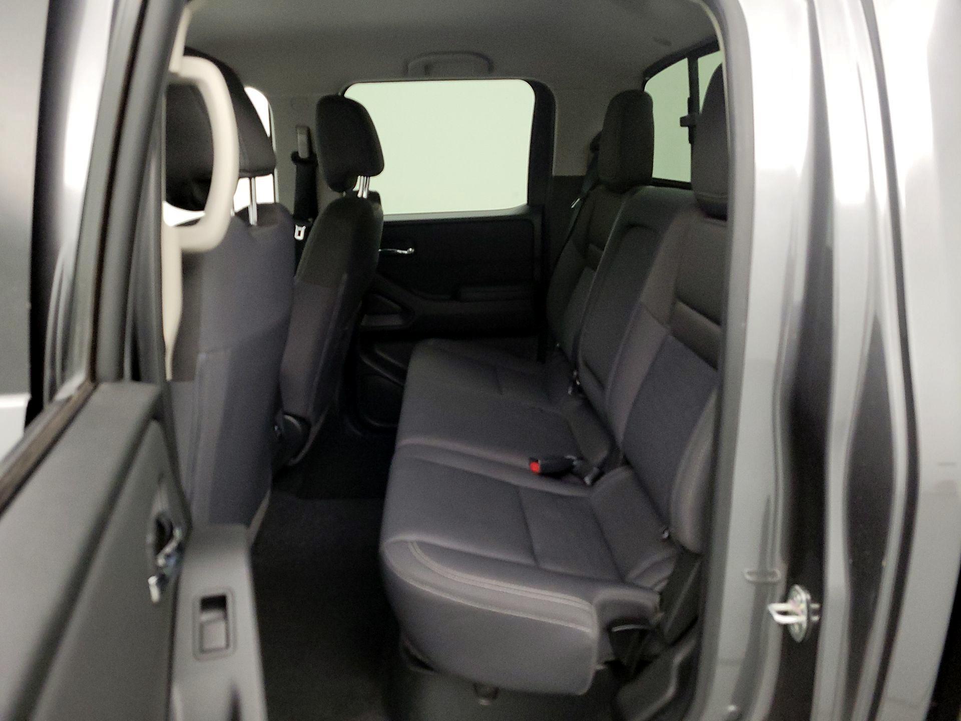 Thumbnail: 2024 Nissan Frontier - 19