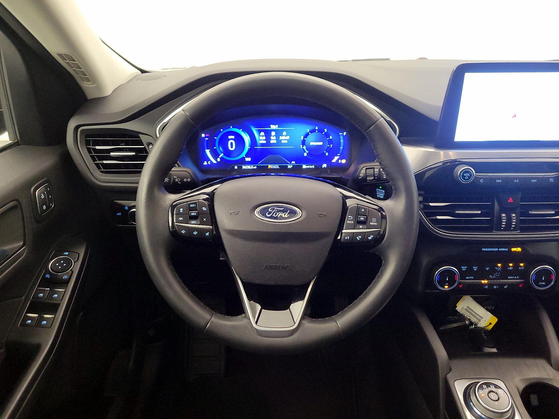 Thumbnail: 2022 Ford Escape - 10