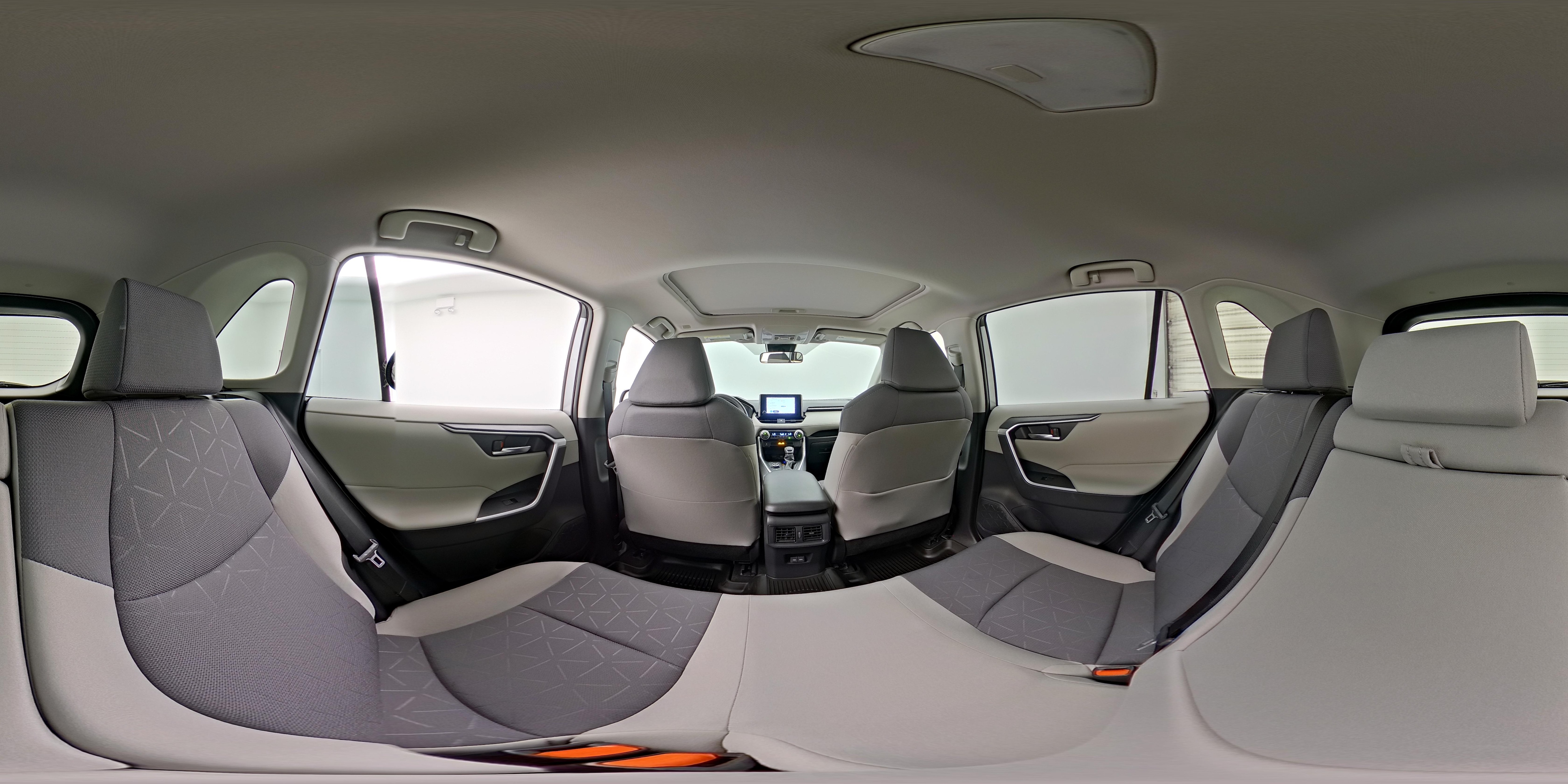 2025 Toyota RAV4 XLE - Photo 26