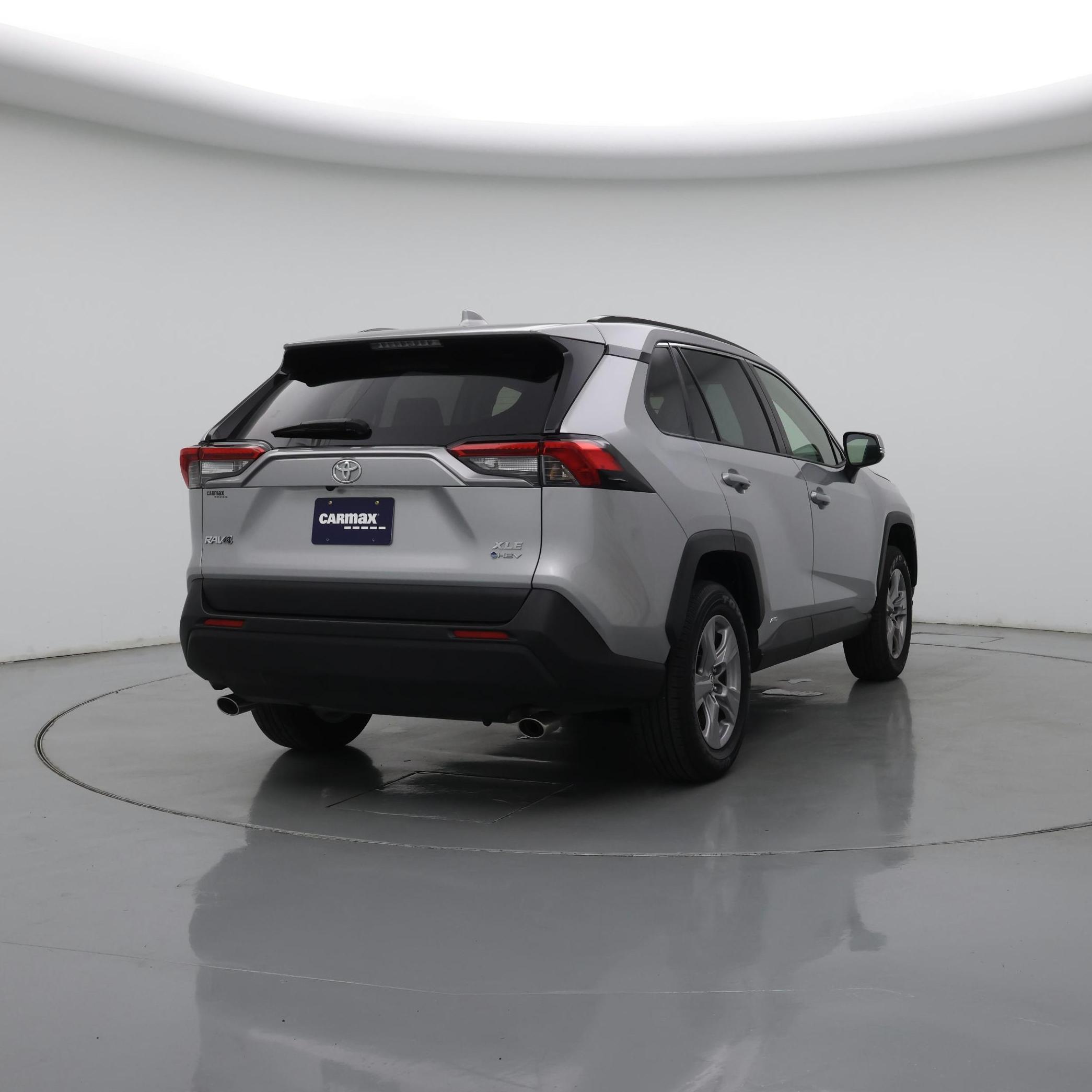 Thumbnail: 2025 Toyota RAV4 - 8