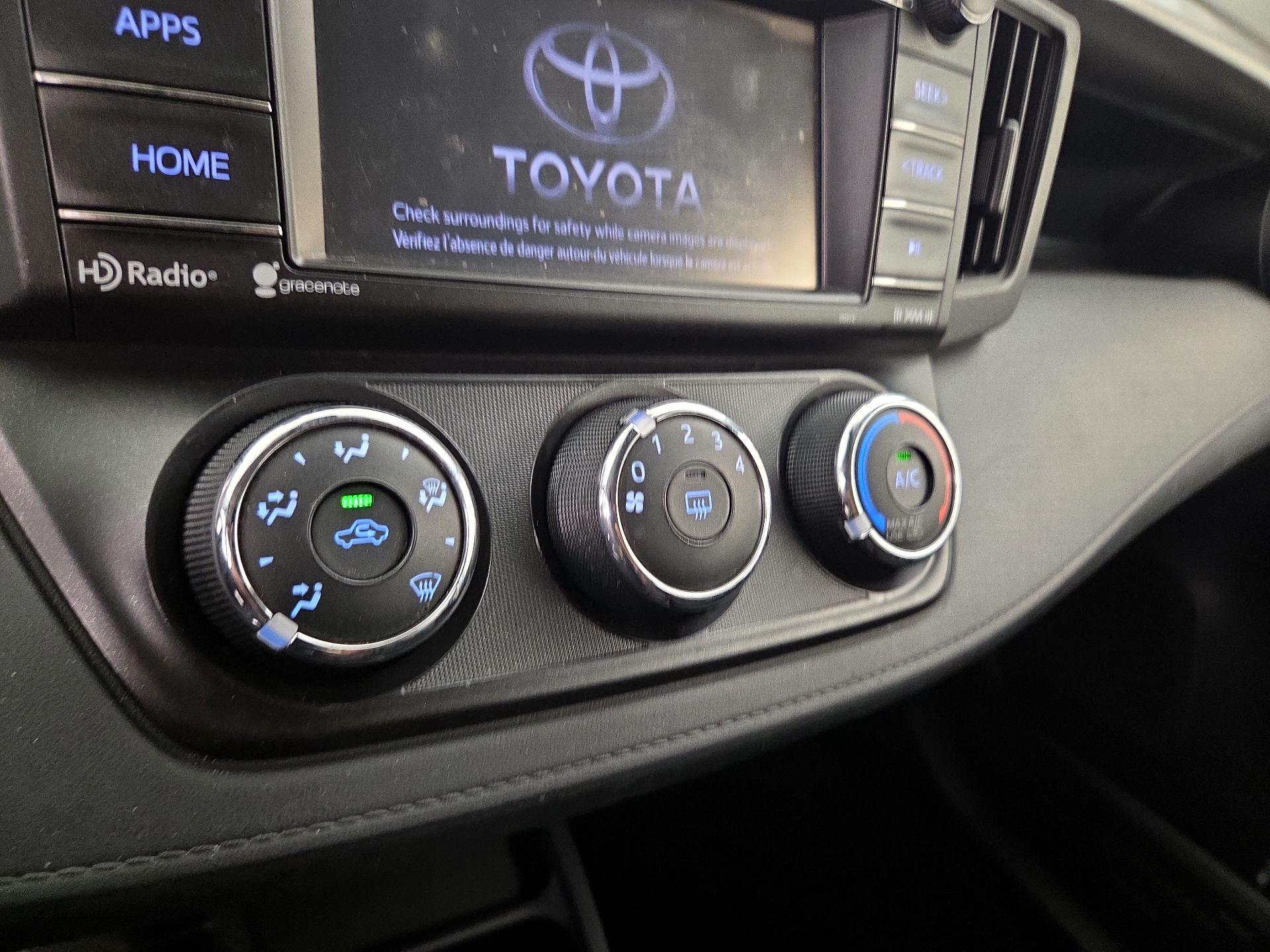 Thumbnail: 2017 Toyota RAV4 - 16