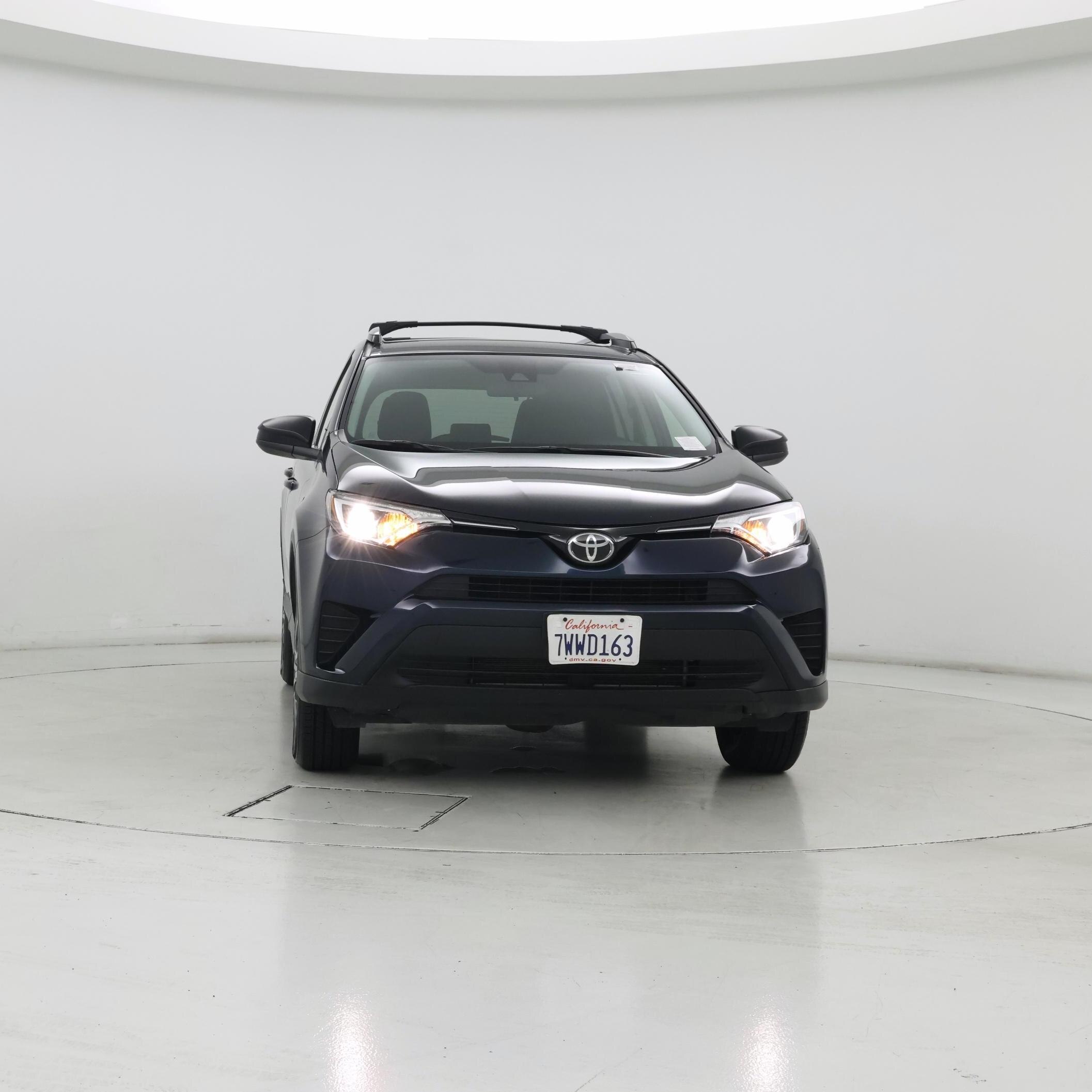 Thumbnail: 2017 Toyota RAV4 - 5