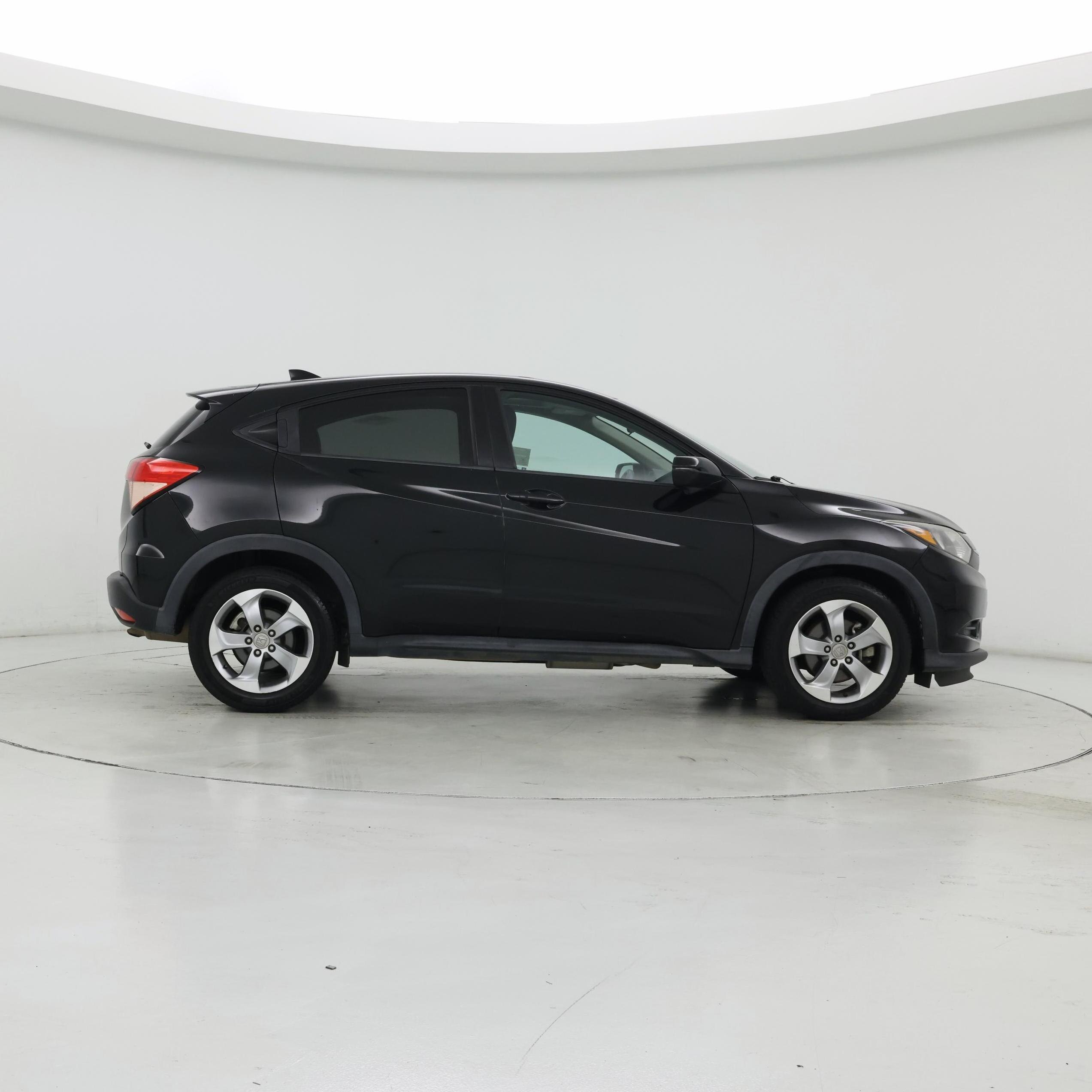 Thumbnail: 2017 Honda HR-V - 7