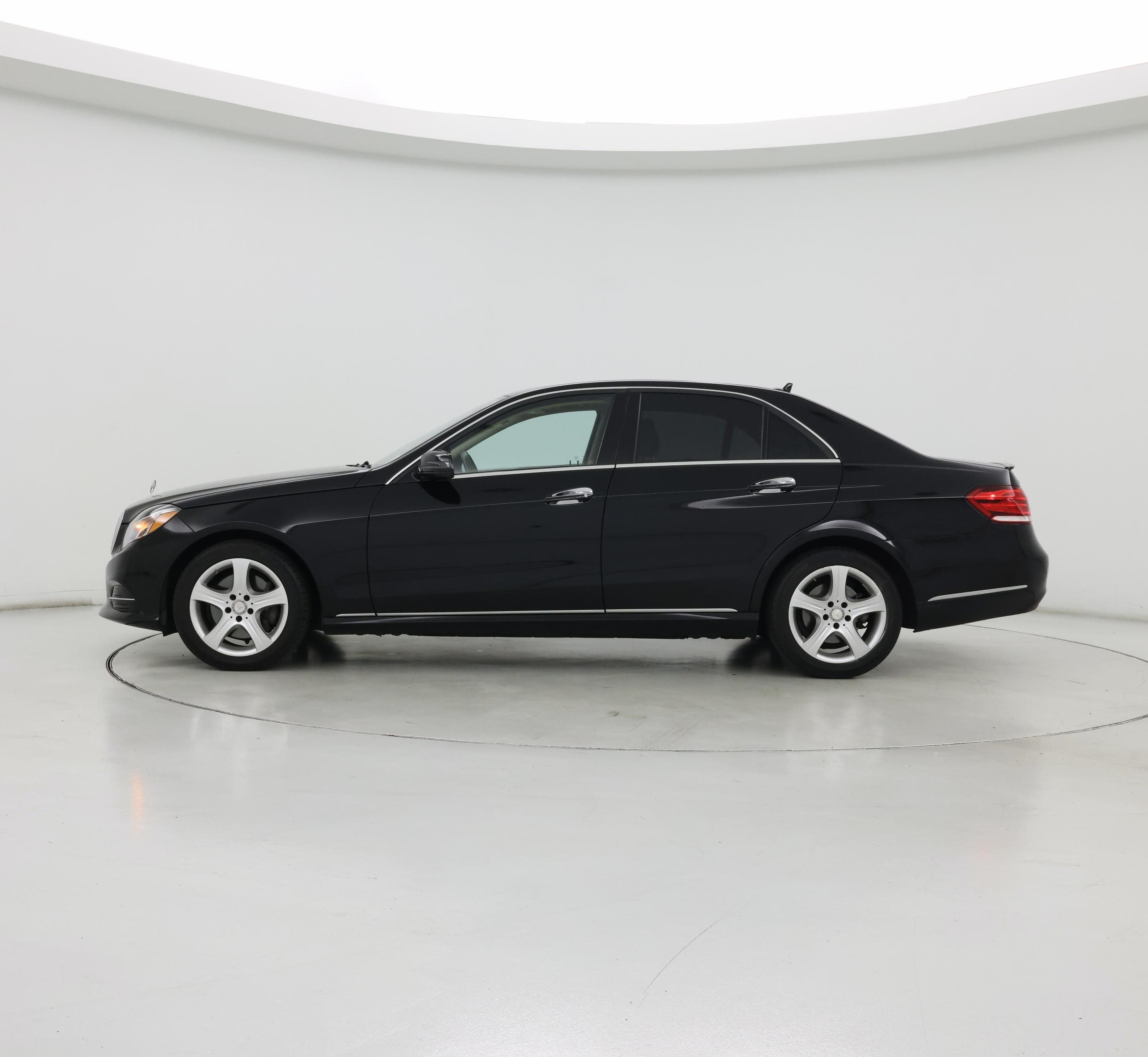 Thumbnail: 2015 Mercedes-Benz E-Class - 3