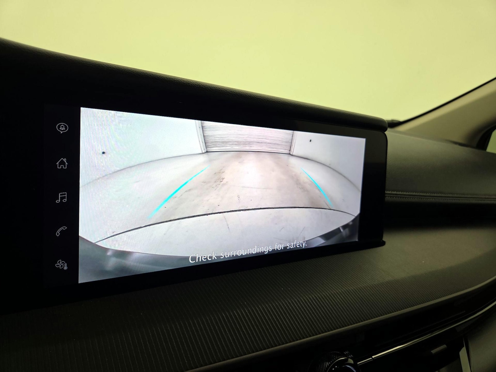 2025 Nissan Murano SV - Photo 15