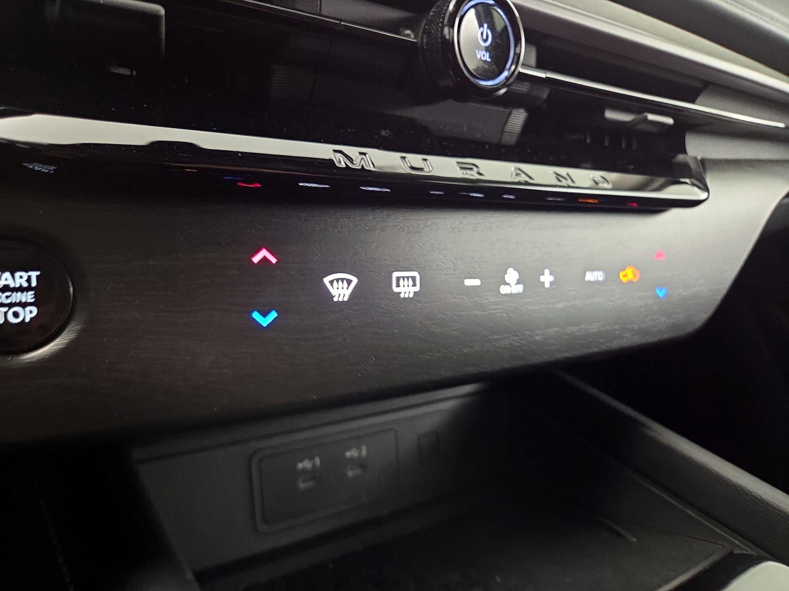 2025 Nissan Murano SV - Photo 17